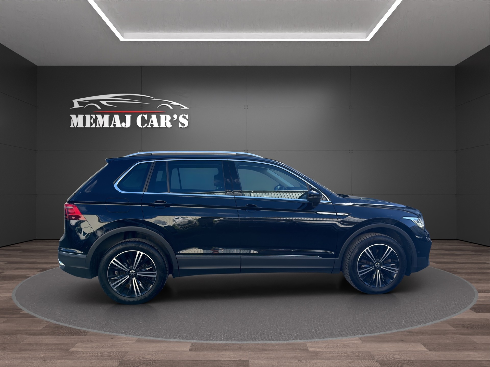 VW Tiguan 2.0 TDI SCR Elegance 4Motion DSG-image-4
