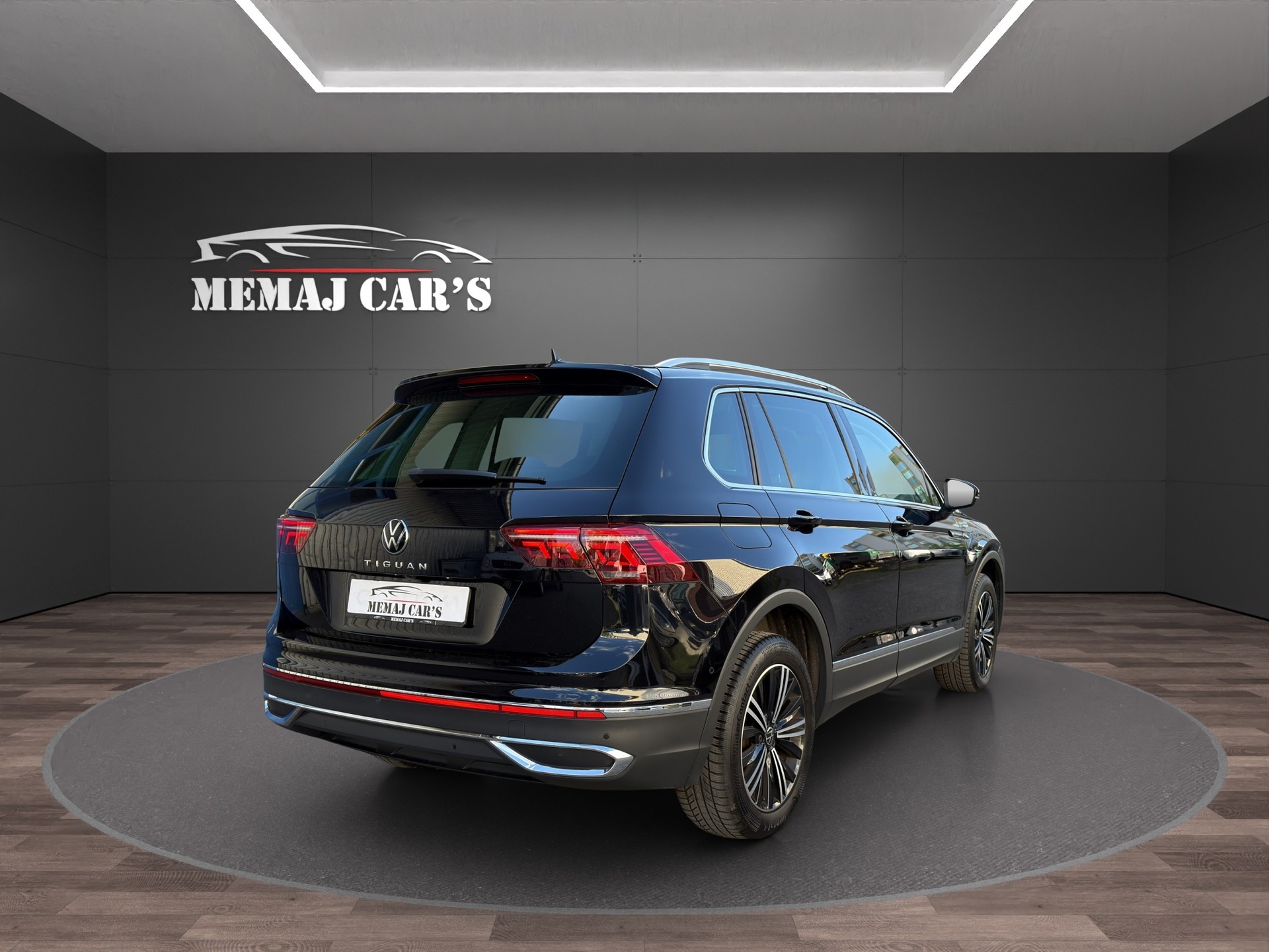 VW Tiguan 2.0 TDI SCR Elegance 4Motion DSG-image-5