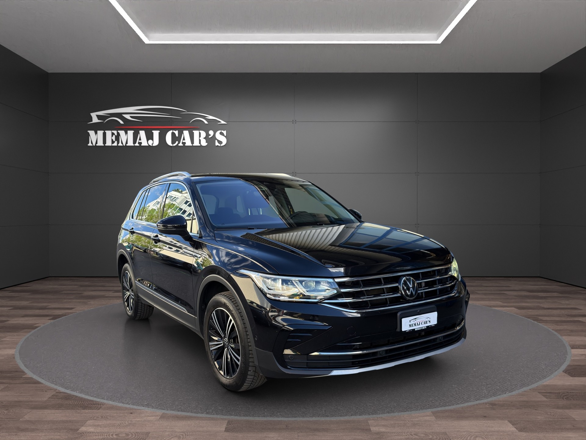 VW Tiguan 2.0 TDI SCR Elegance 4Motion DSG-image-2