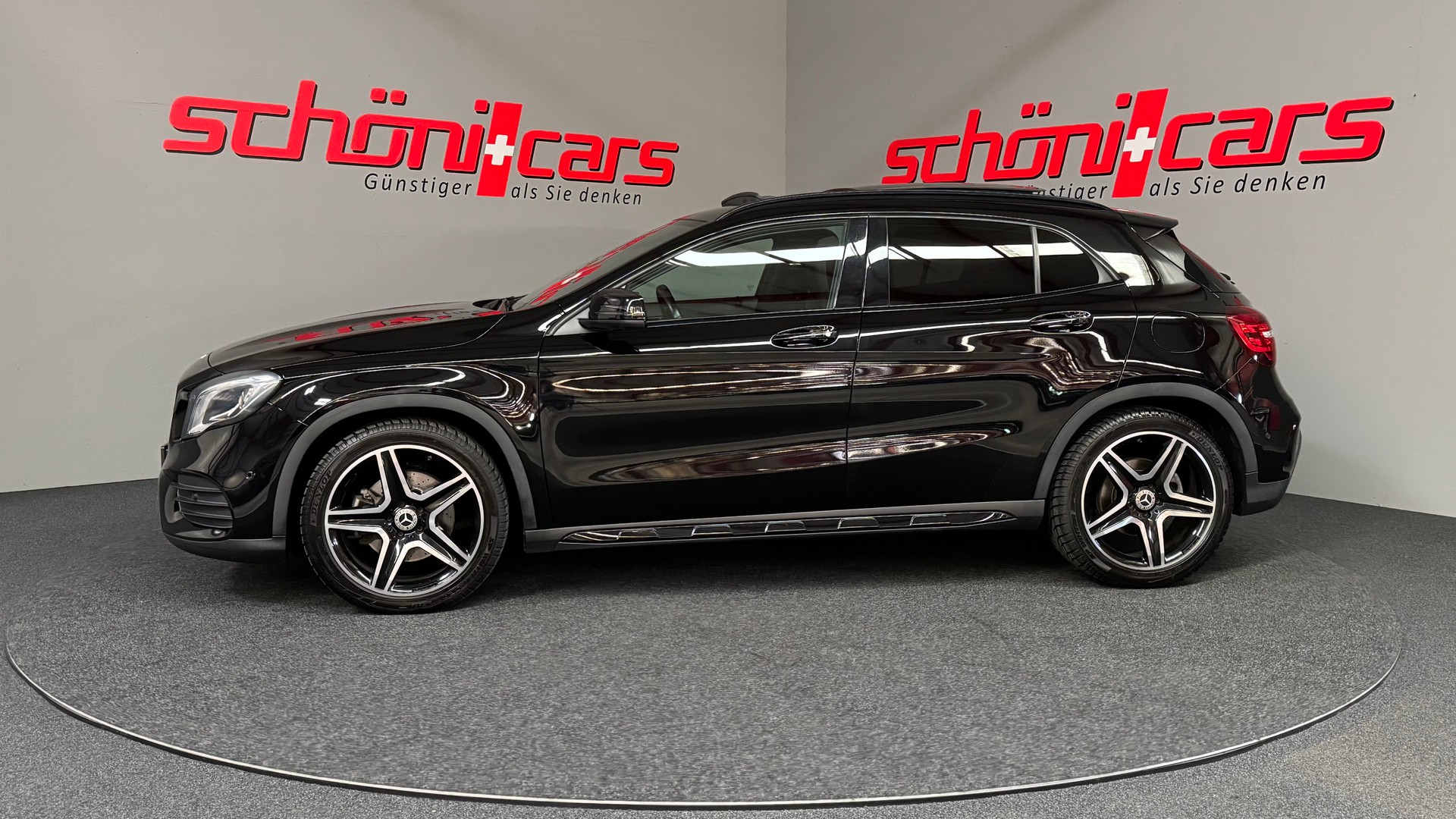 MERCEDES-BENZ GLA 250 AMG Line 4Matic 7G-DCT-image-2