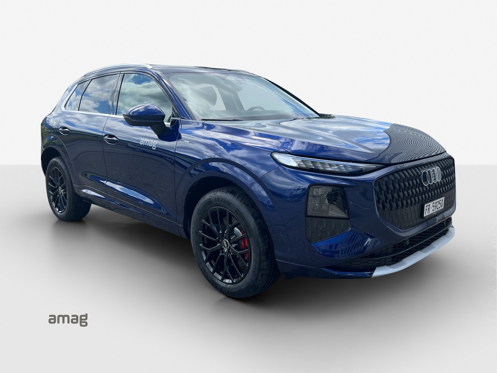 AUDI Q3 SUV e-hybrid 200 kW S tronig-image-7