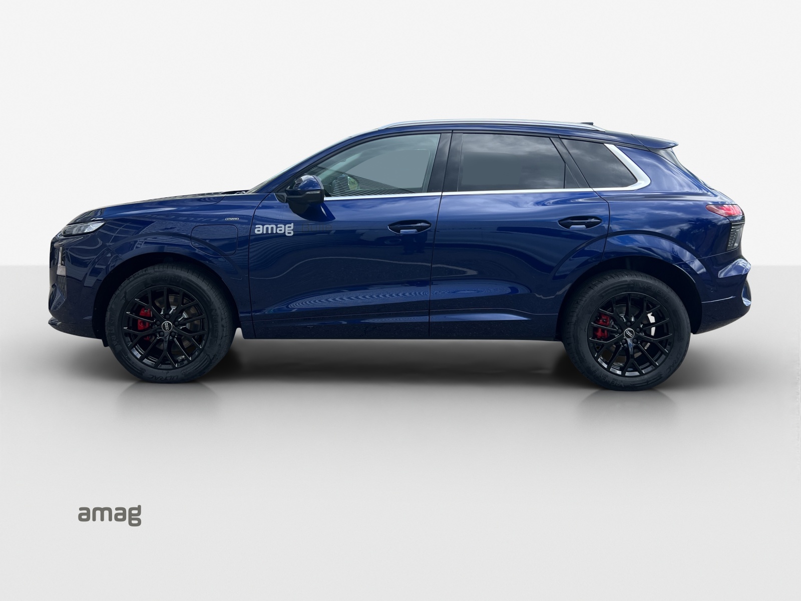 AUDI Q3 SUV e-hybrid 200 kW S tronig-image-1