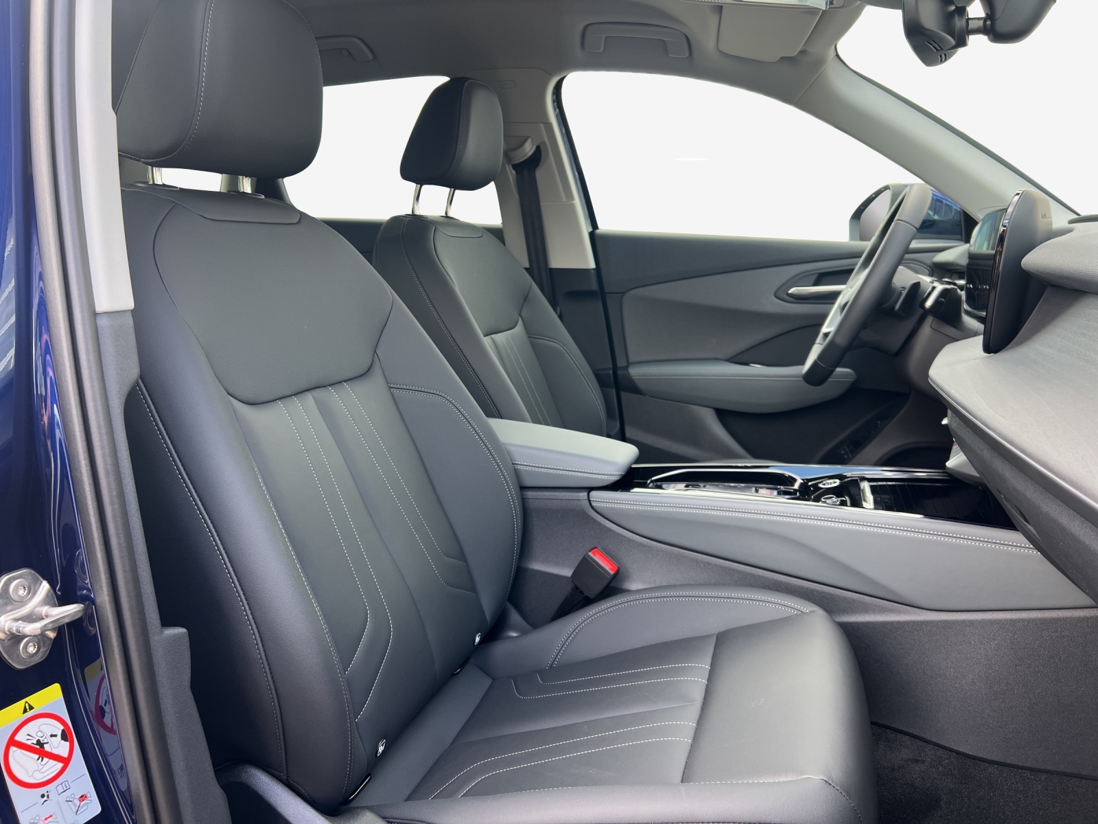 AUDI Q3 SUV e-hybrid 200 kW S tronig-image-15