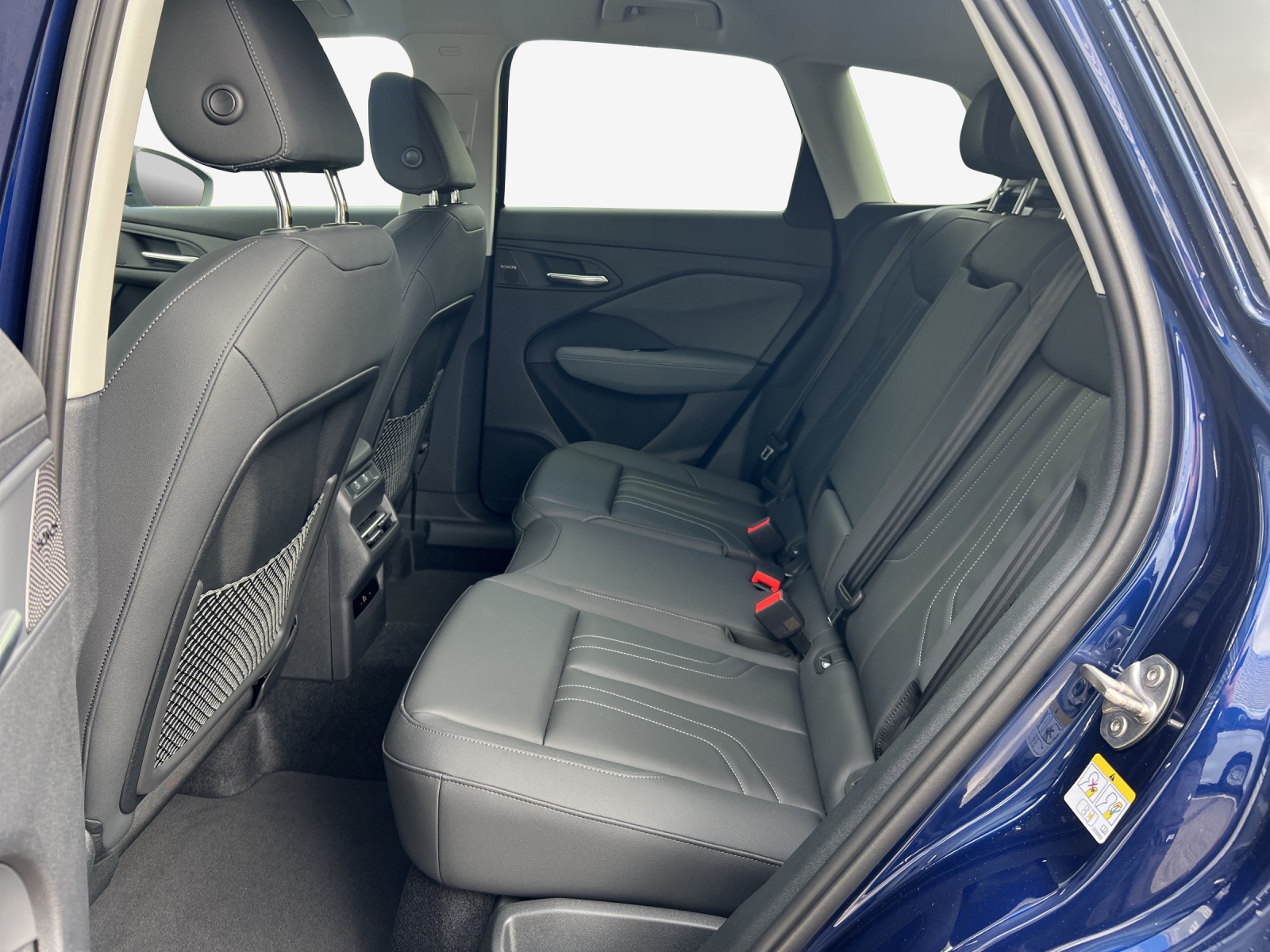 AUDI Q3 SUV e-hybrid 200 kW S tronig-image-14