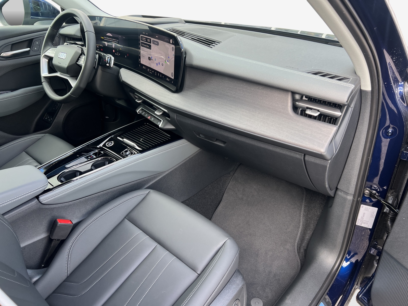 AUDI Q3 SUV e-hybrid 200 kW S tronig-image-5
