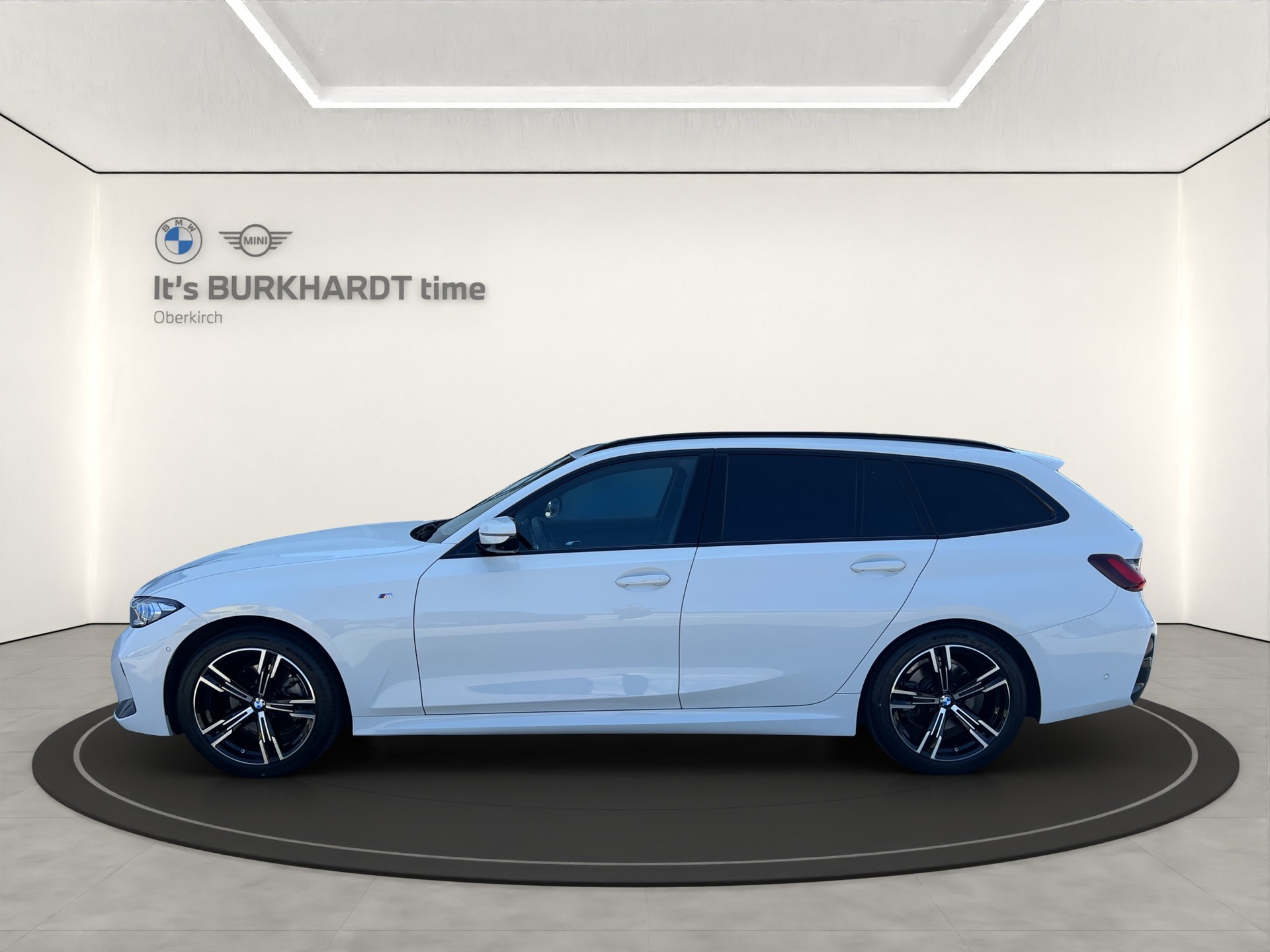 BMW 320d xDr 48V Tour M Sport-image-1