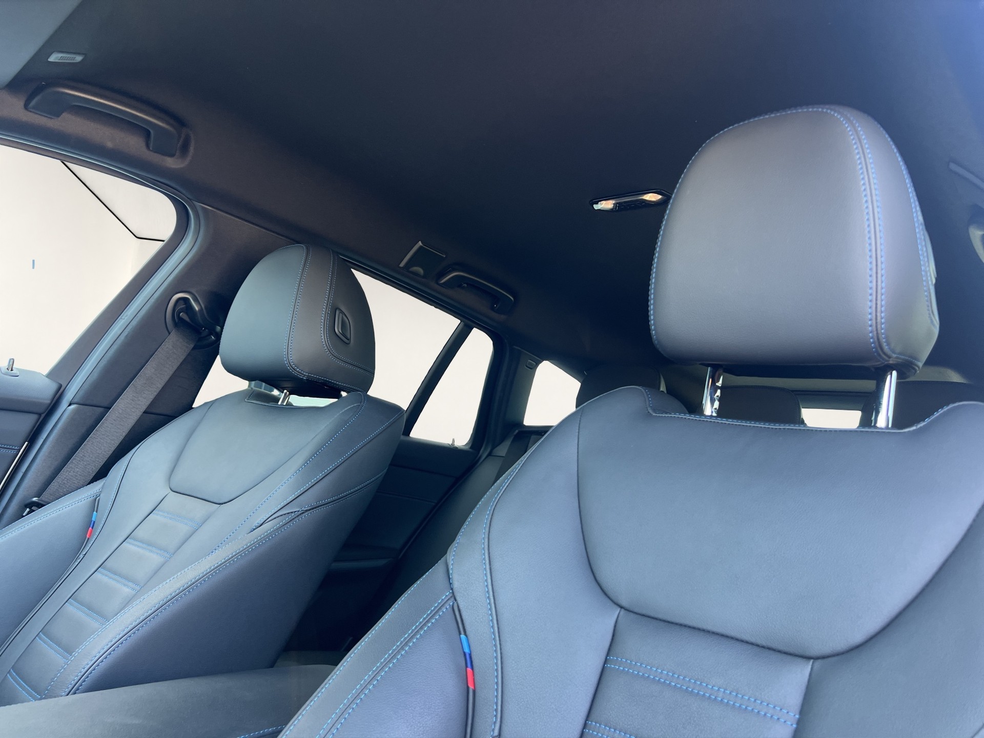 BMW 320d xDr 48V Tour M Sport-image-17