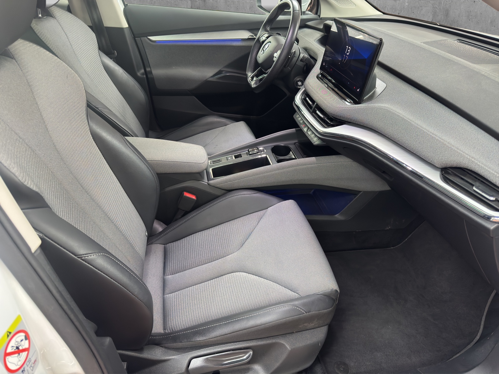 SKODA Enyaq iV 80-image-7