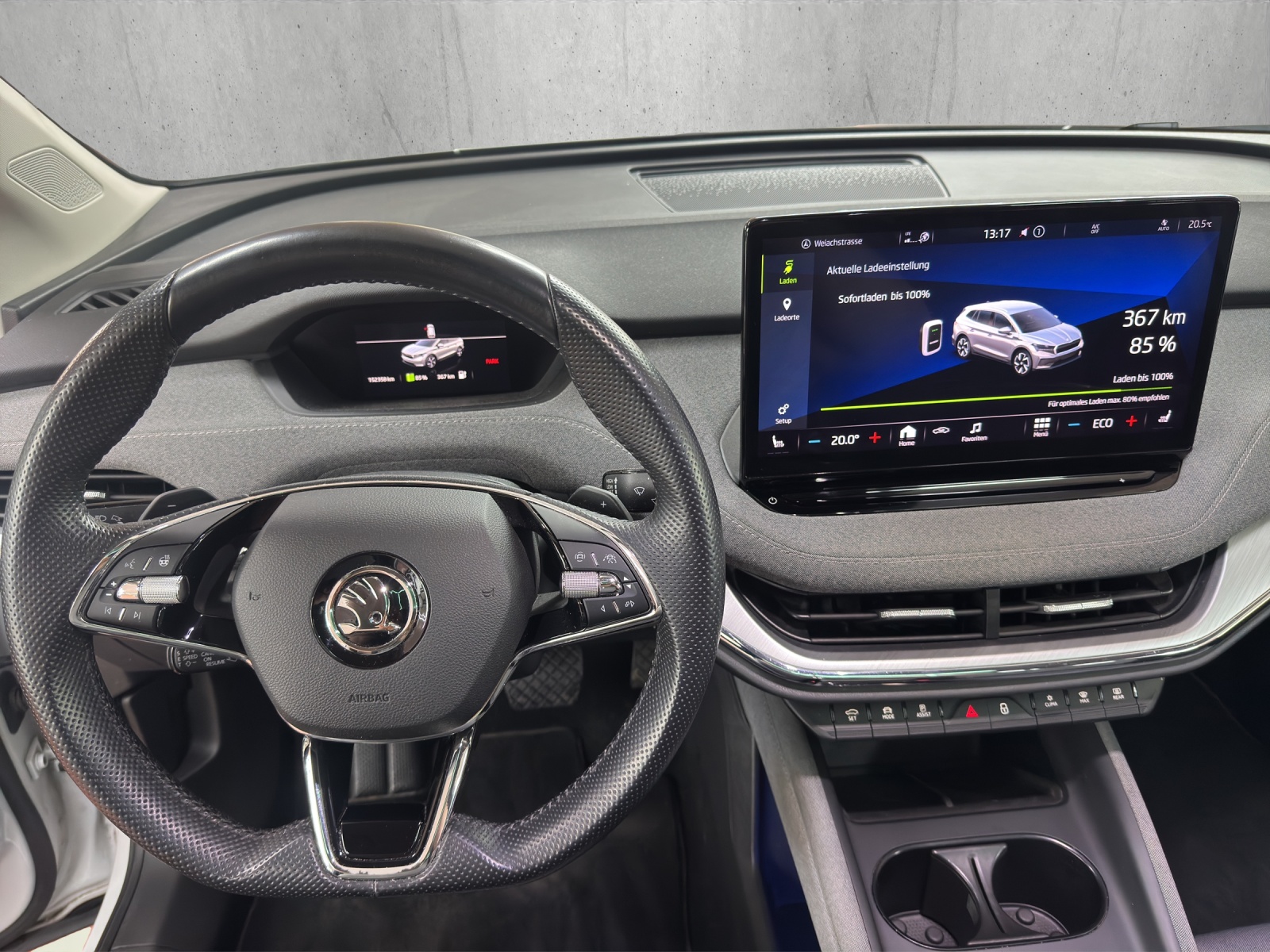SKODA Enyaq iV 80-image-8