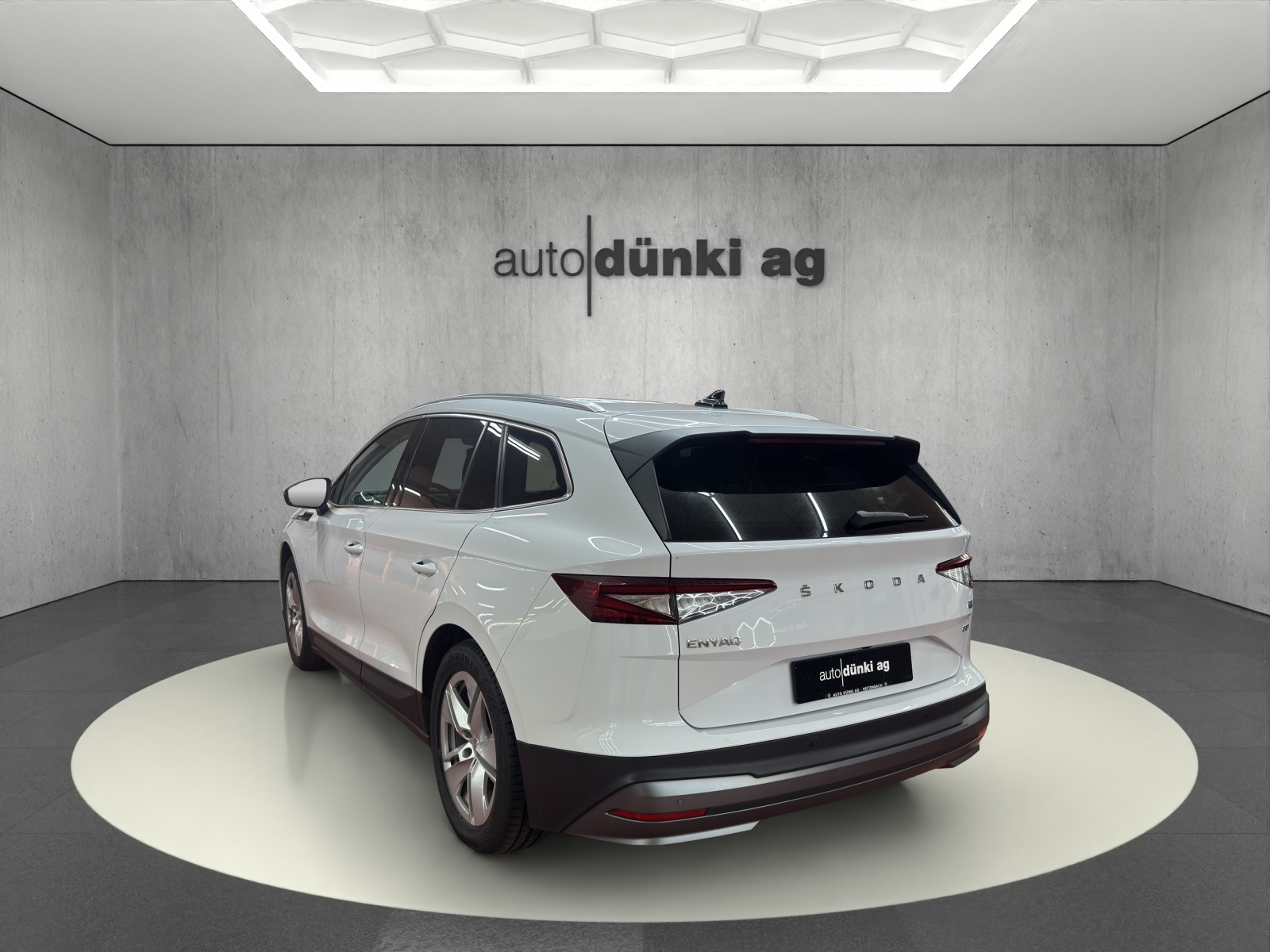 SKODA Enyaq iV 80-image-2