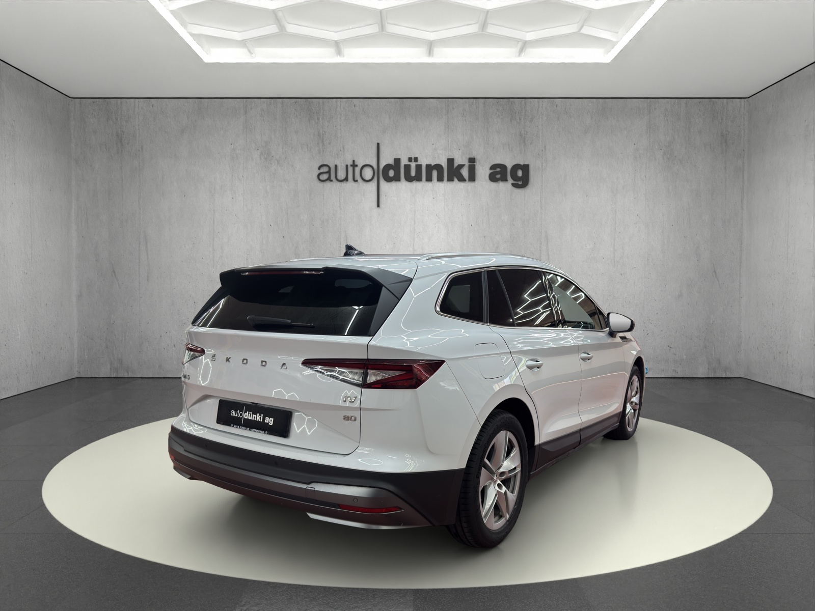 SKODA Enyaq iV 80-image-3