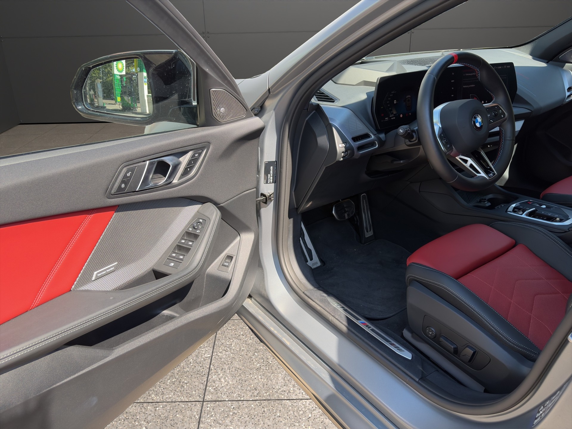 BMW M135 xDrive-image-9