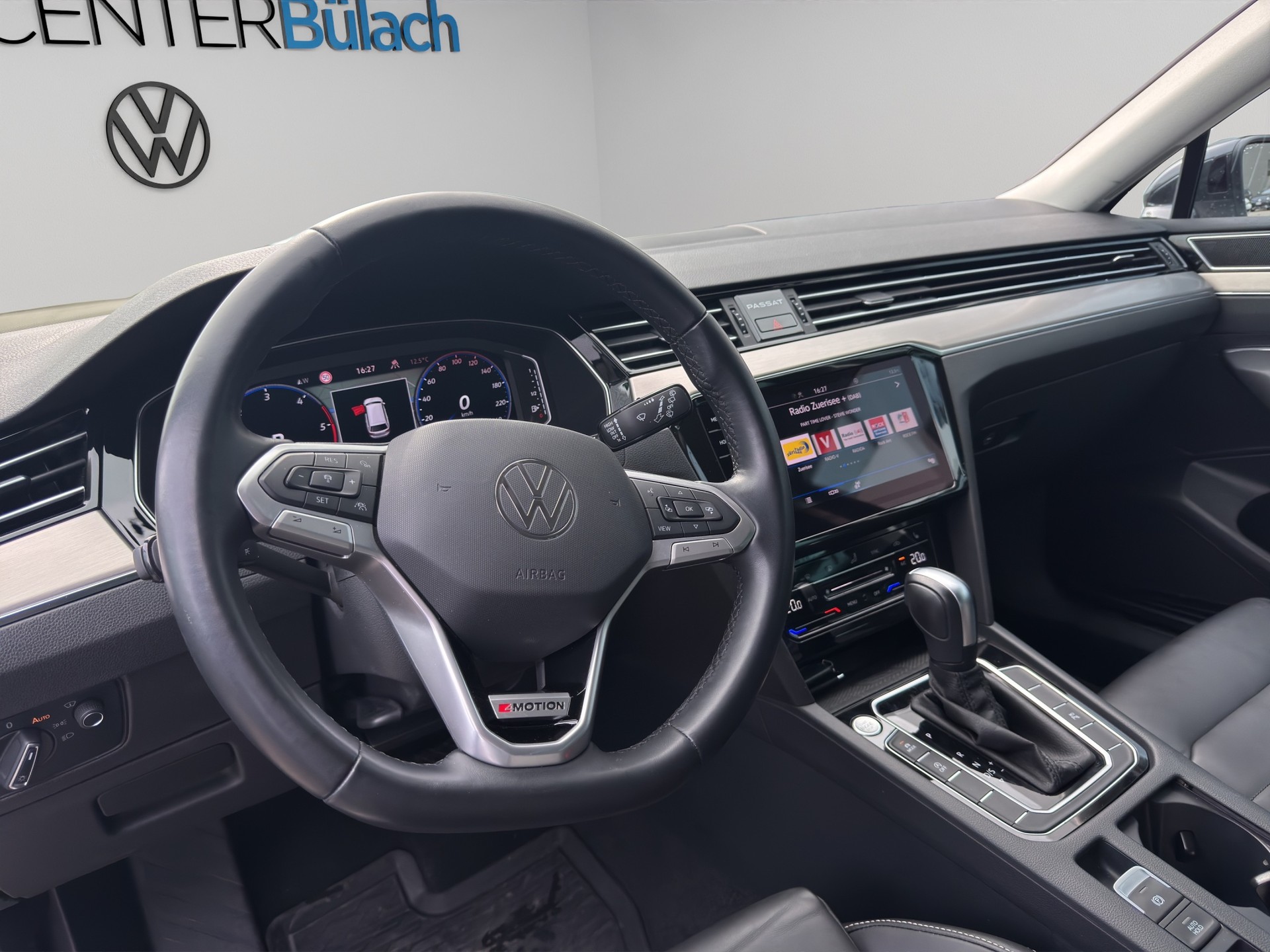 VW Passat 2.0 TDI BMT Elegance 4Motion DSG-image-7