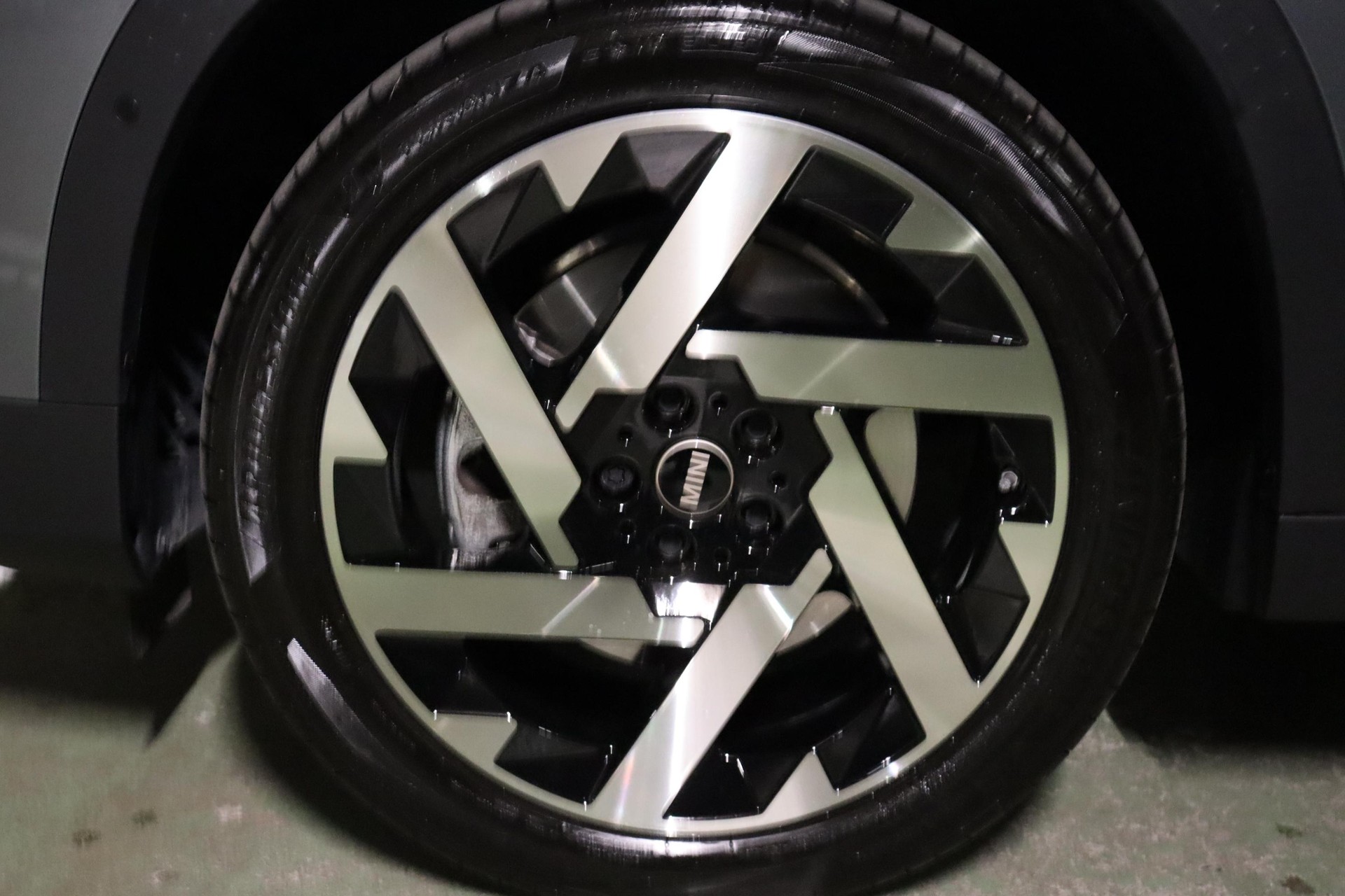 MINI Countryman U25 2.0i S ALL4-image-6