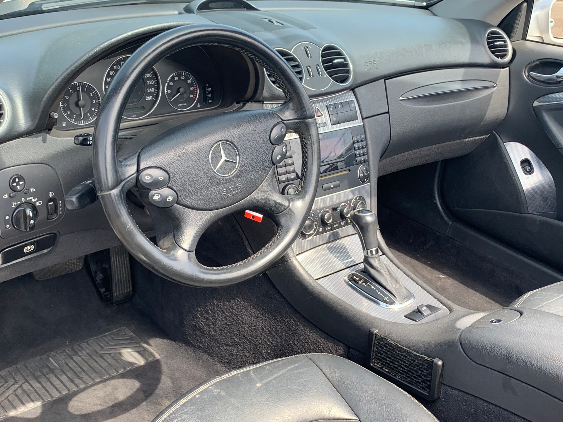 MERCEDES-BENZ CLK 200 Kompressor Elégance-image-13