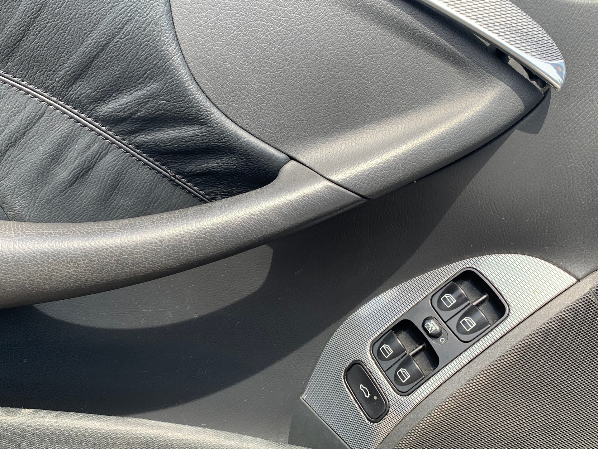 MERCEDES-BENZ CLK 200 Kompressor Elégance-image-15