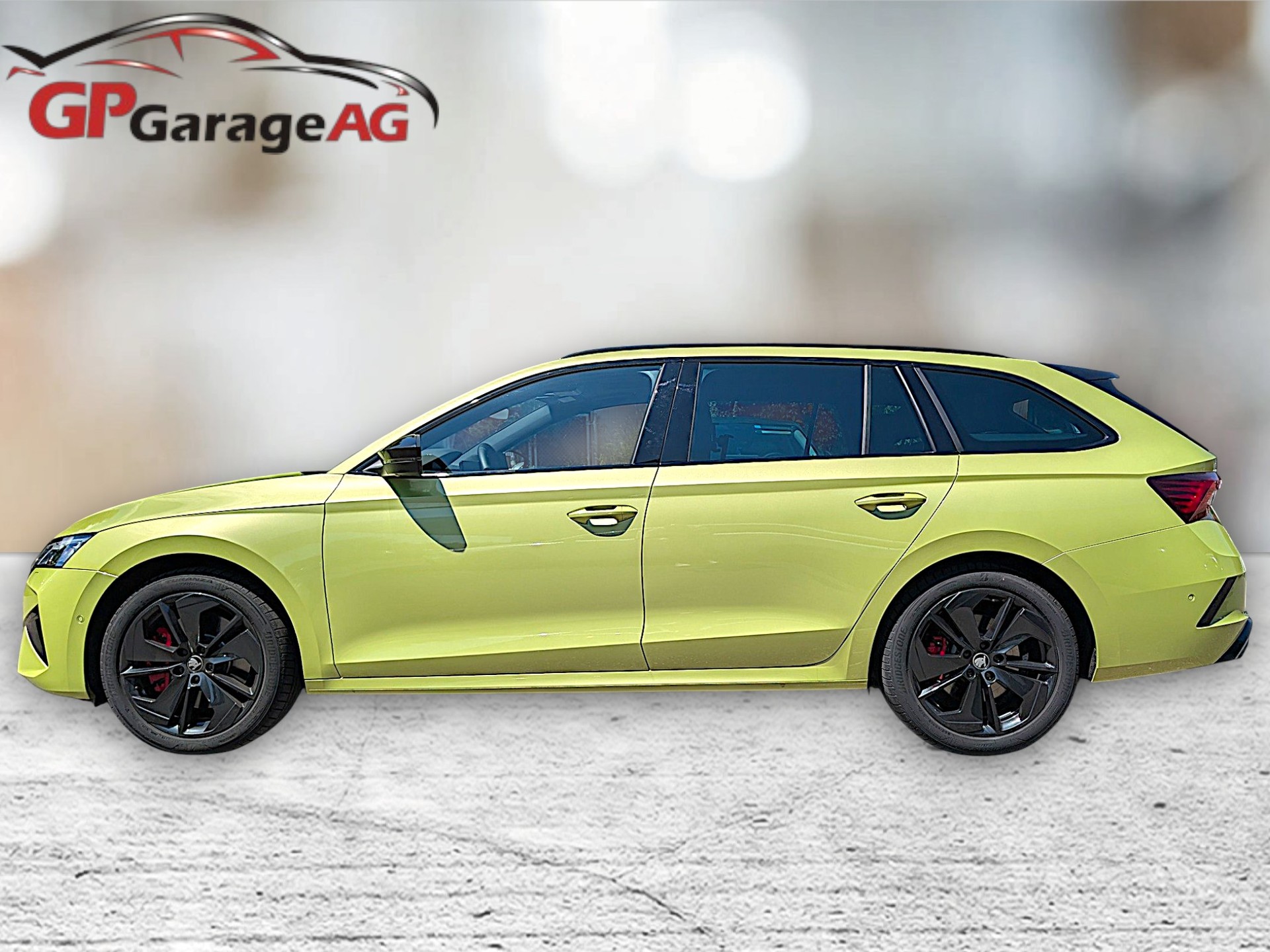 SKODA Octavia Combi 2.0 TSI DSG RS-showroom-element-1