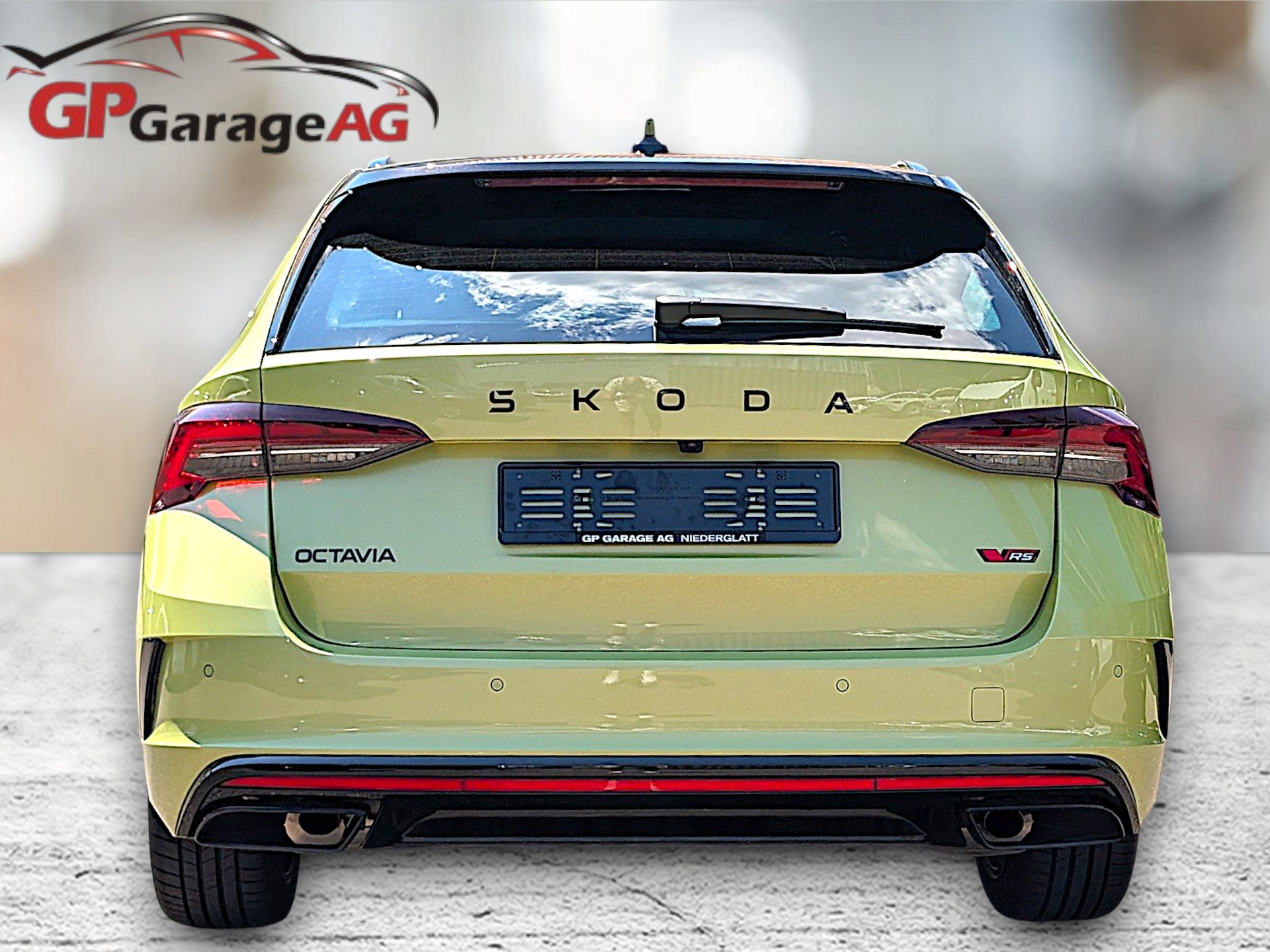 SKODA Octavia Combi 2.0 TSI DSG RS-showroom-element-3