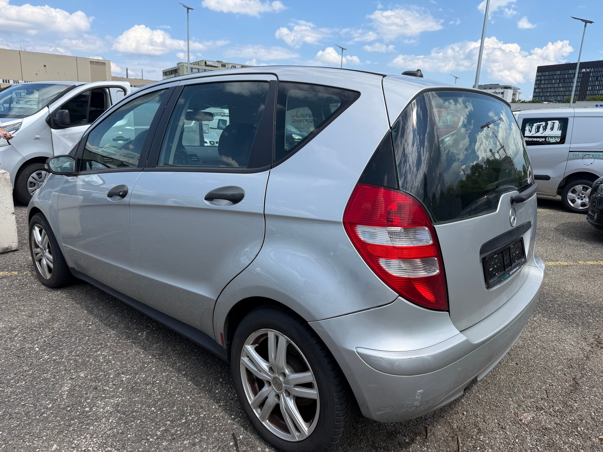 MERCEDES-BENZ A 200 Avantgarde-image-2