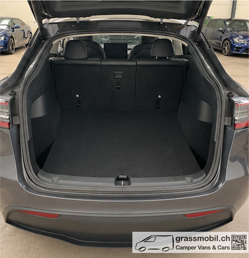 TESLA Model Y Long Range-image-5