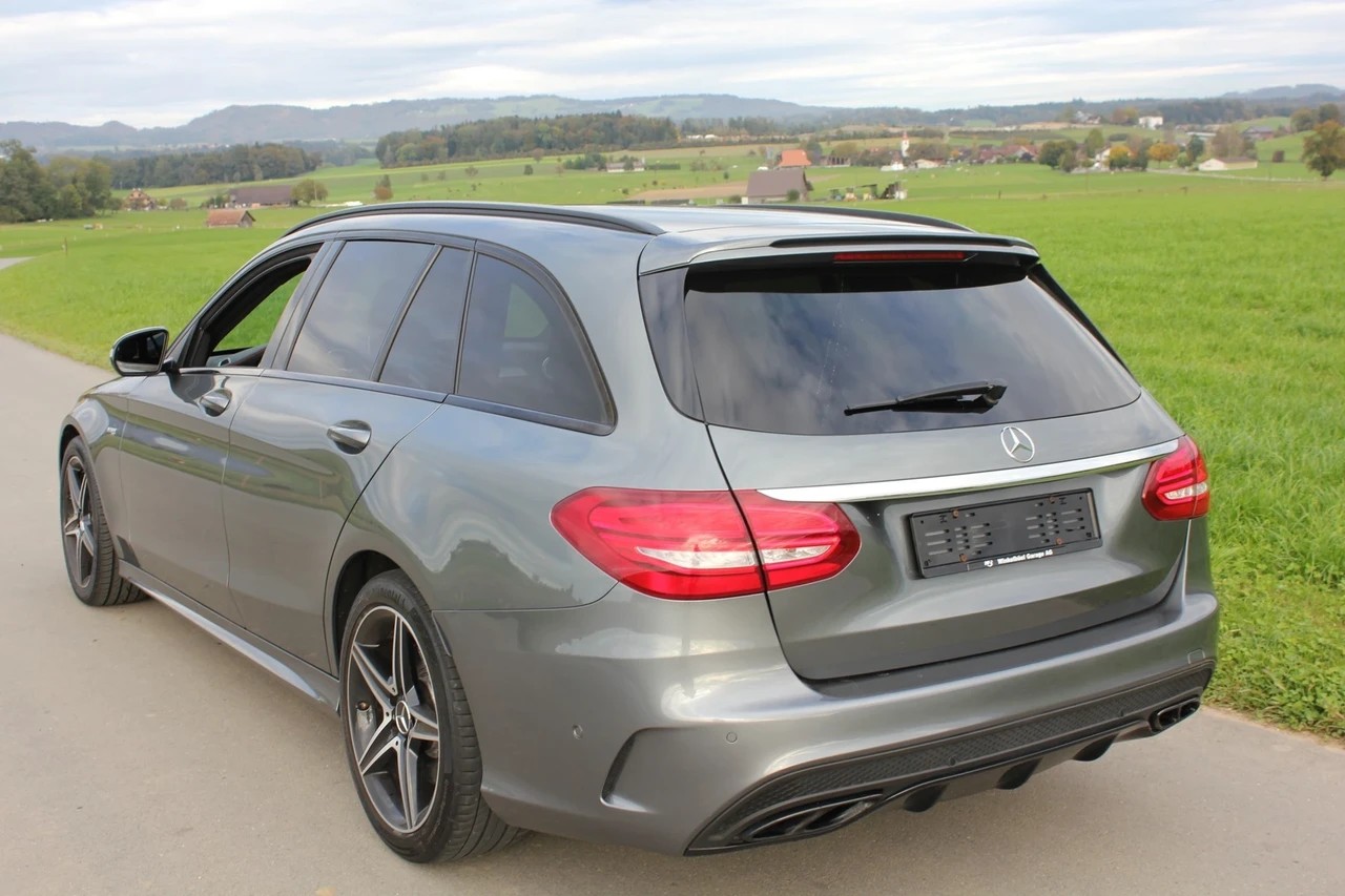 MERCEDES-BENZ C 43 AMG 4Matic 9G-Tronic-image-2