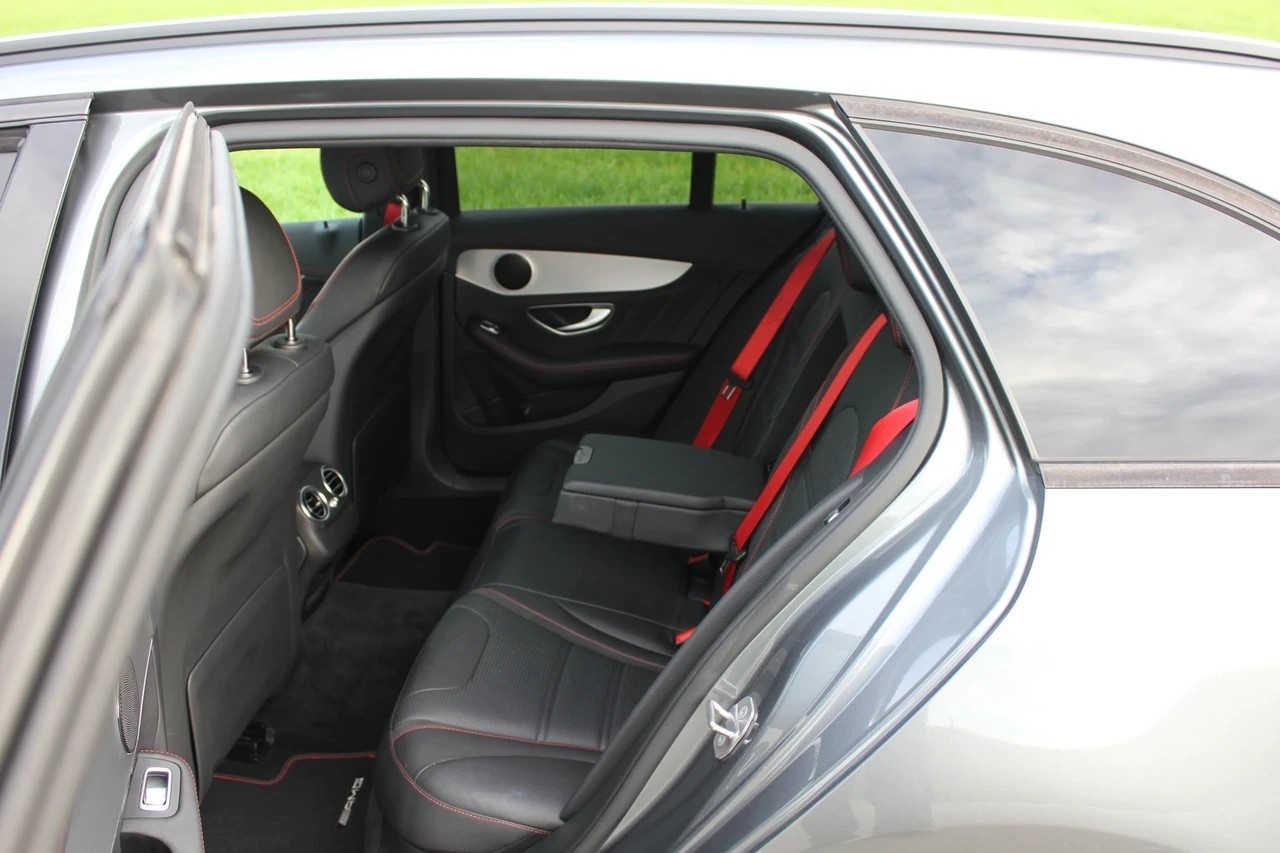 MERCEDES-BENZ C 43 AMG 4Matic 9G-Tronic-image-6