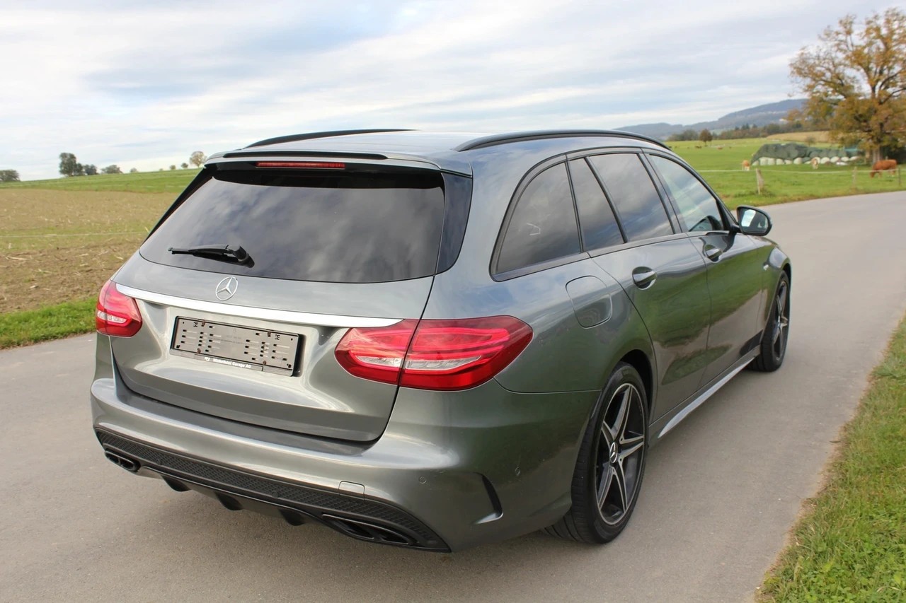 MERCEDES-BENZ C 43 AMG 4Matic 9G-Tronic-image-3