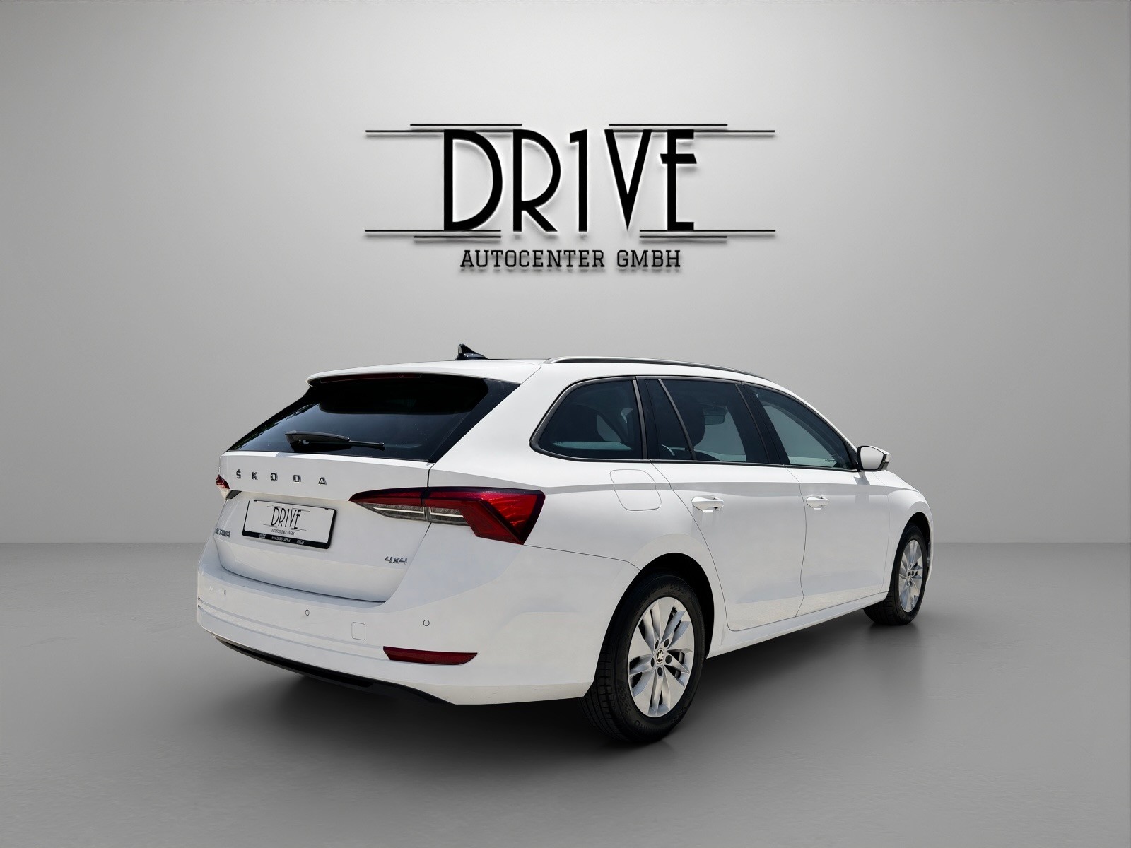 SKODA Octavia Combi 2.0 TDI DSG Ambition 4x4-image-4