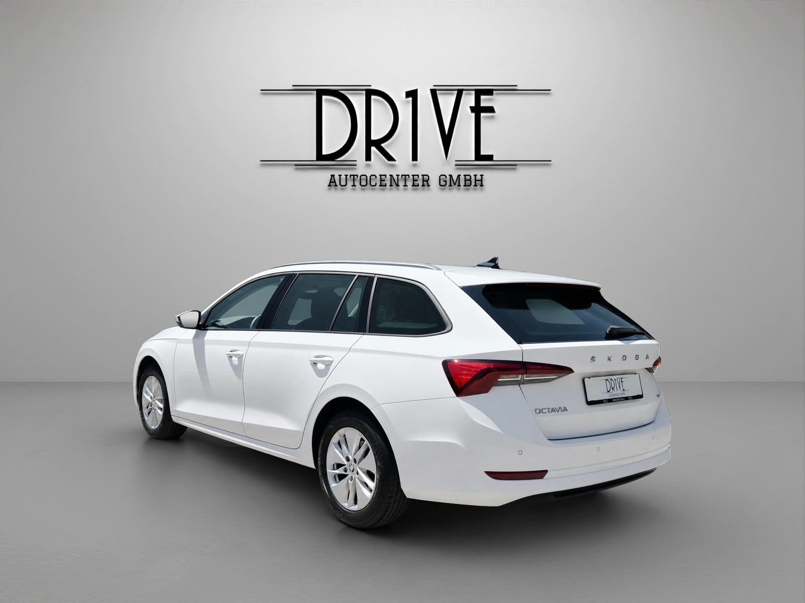SKODA Octavia Combi 2.0 TDI DSG Ambition 4x4-image-6