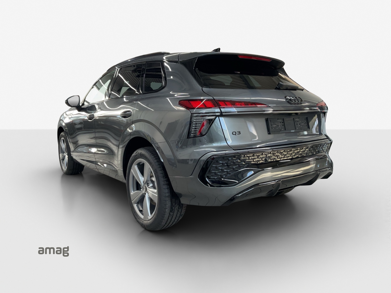 AUDI Q3 SUV e-hybrid 200 kW S tronig-image-2
