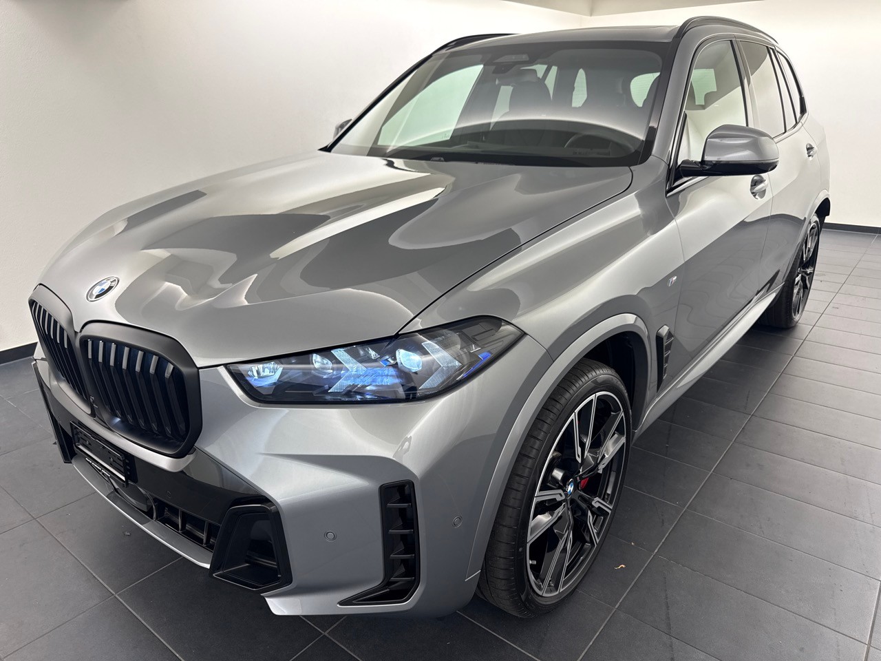 BMW X5 xD 48V 40d M Sport Pro '' inkl. AHK & Standheizung''-image-0