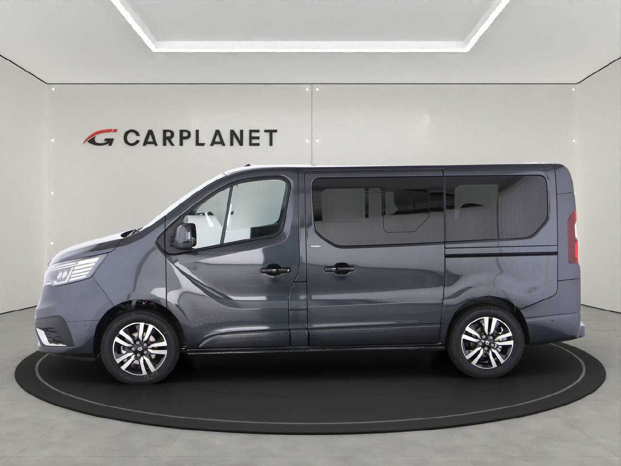 RENAULT Trafic Spaceclass 2.0 dCi Blue 170-image-1