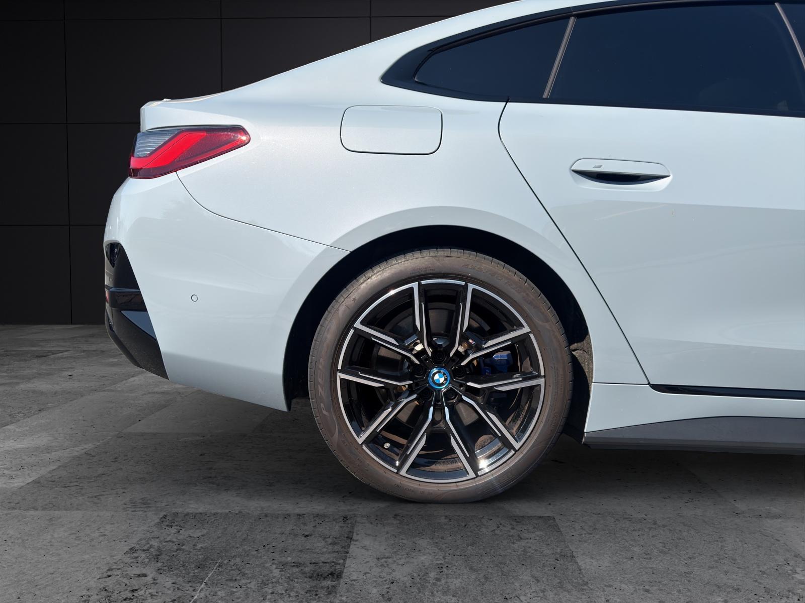 BMW i4 M50-image-19