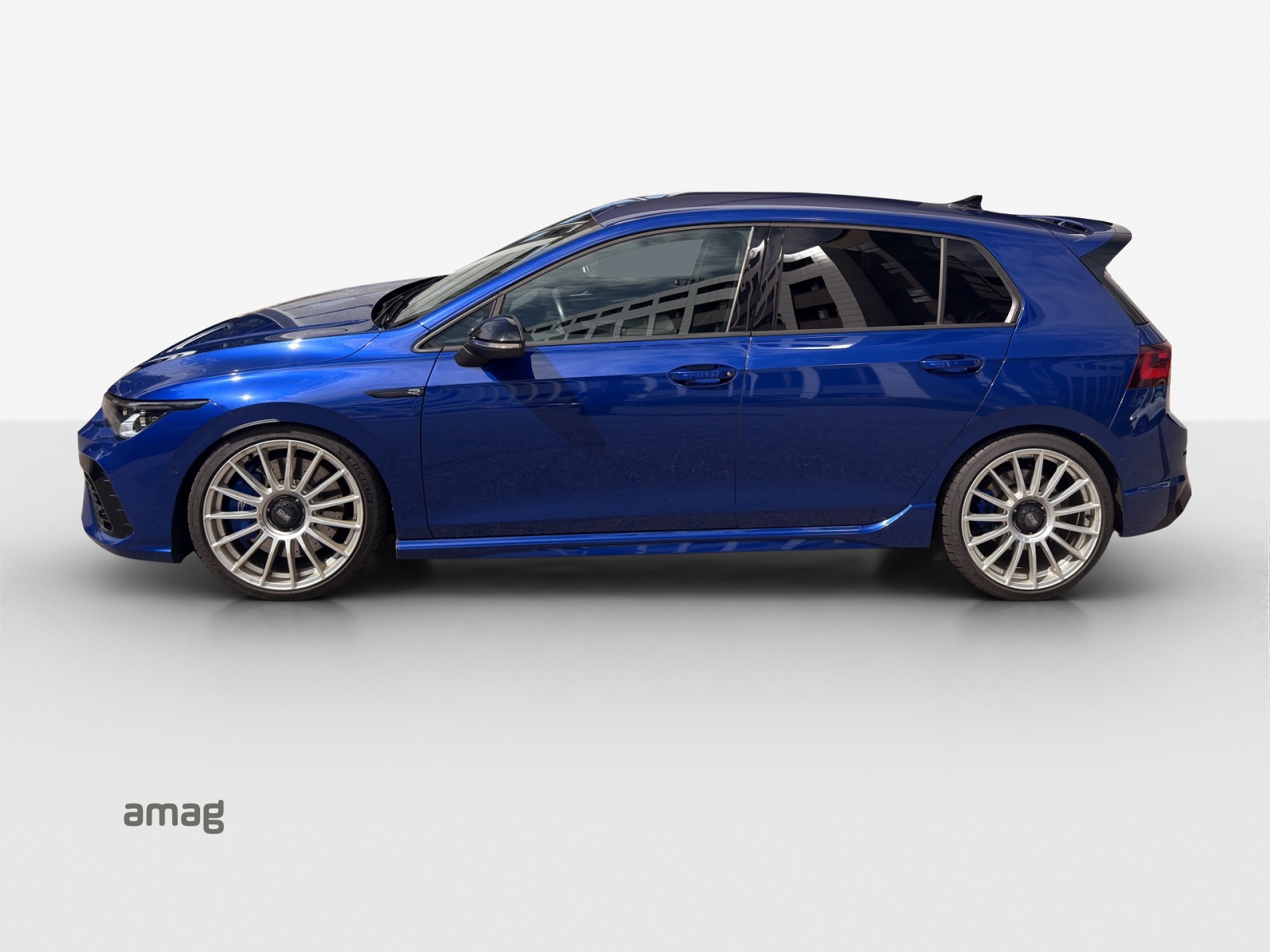 VW Golf 2.0 TSI R DSG 4Motion-image-1
