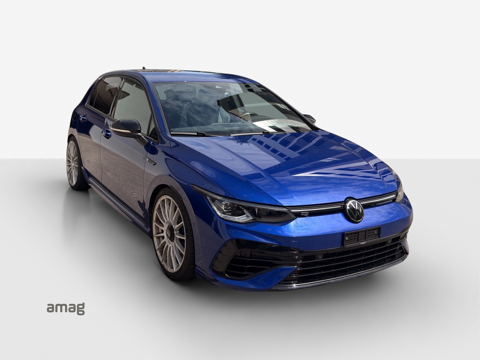 VW Golf 2.0 TSI R DSG 4Motion-image-5