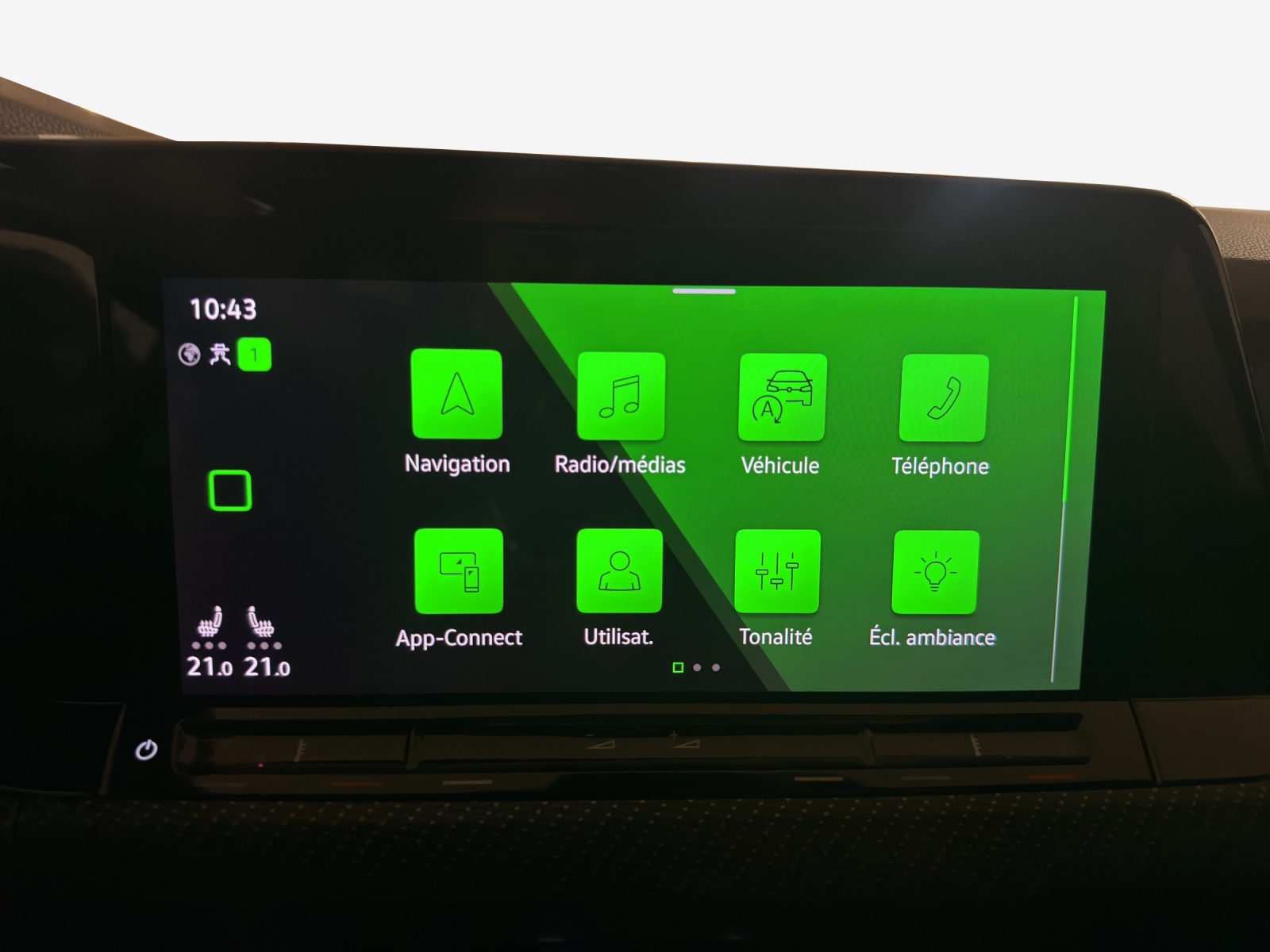 VW Golf 2.0 TSI R DSG 4Motion-image-15