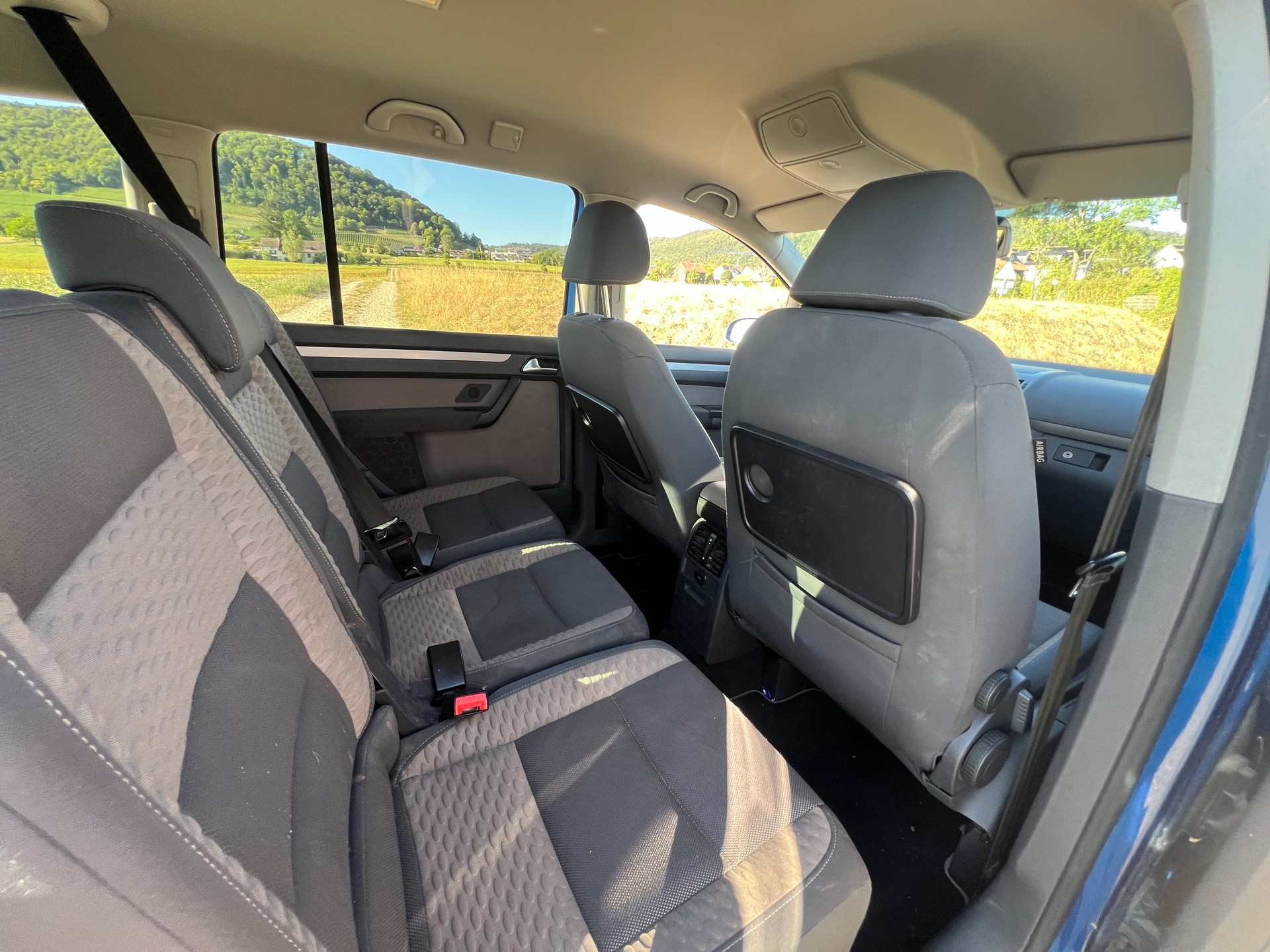 VW CrossTouran 1.4 TSI DSG-image-11