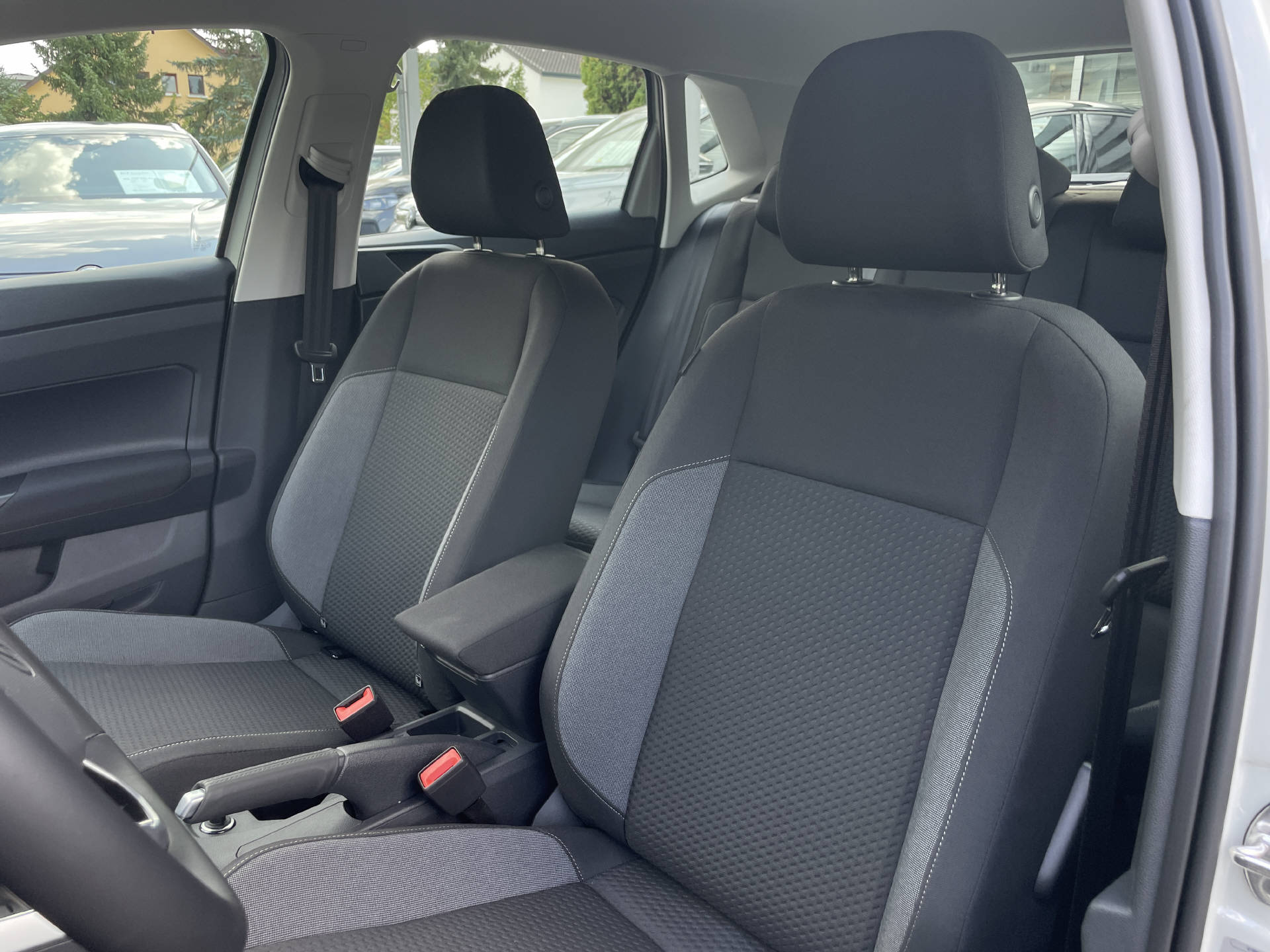 VW Polo 1.0 TSI Life DSG-image-7