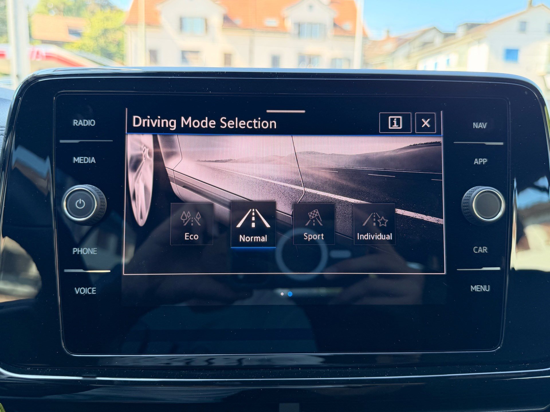 VW T-Roc CABRIOLET 1.5 TSI 150PS R-LINE *** KARMANN EDITION & 5 JAHRE VW WERKSGARANTIE ***-image-13