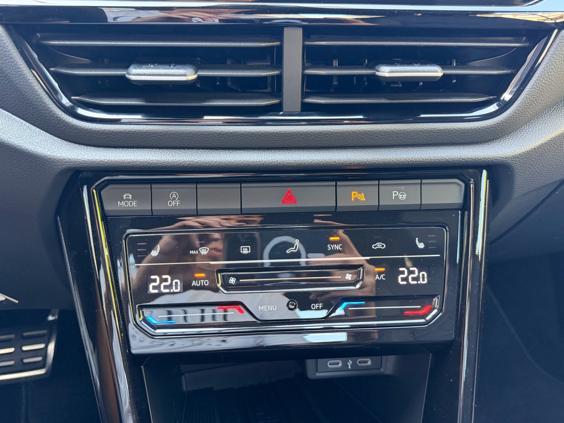 VW T-Roc CABRIOLET 1.5 TSI 150PS R-LINE *** KARMANN EDITION & 5 JAHRE VW WERKSGARANTIE ***-image-21