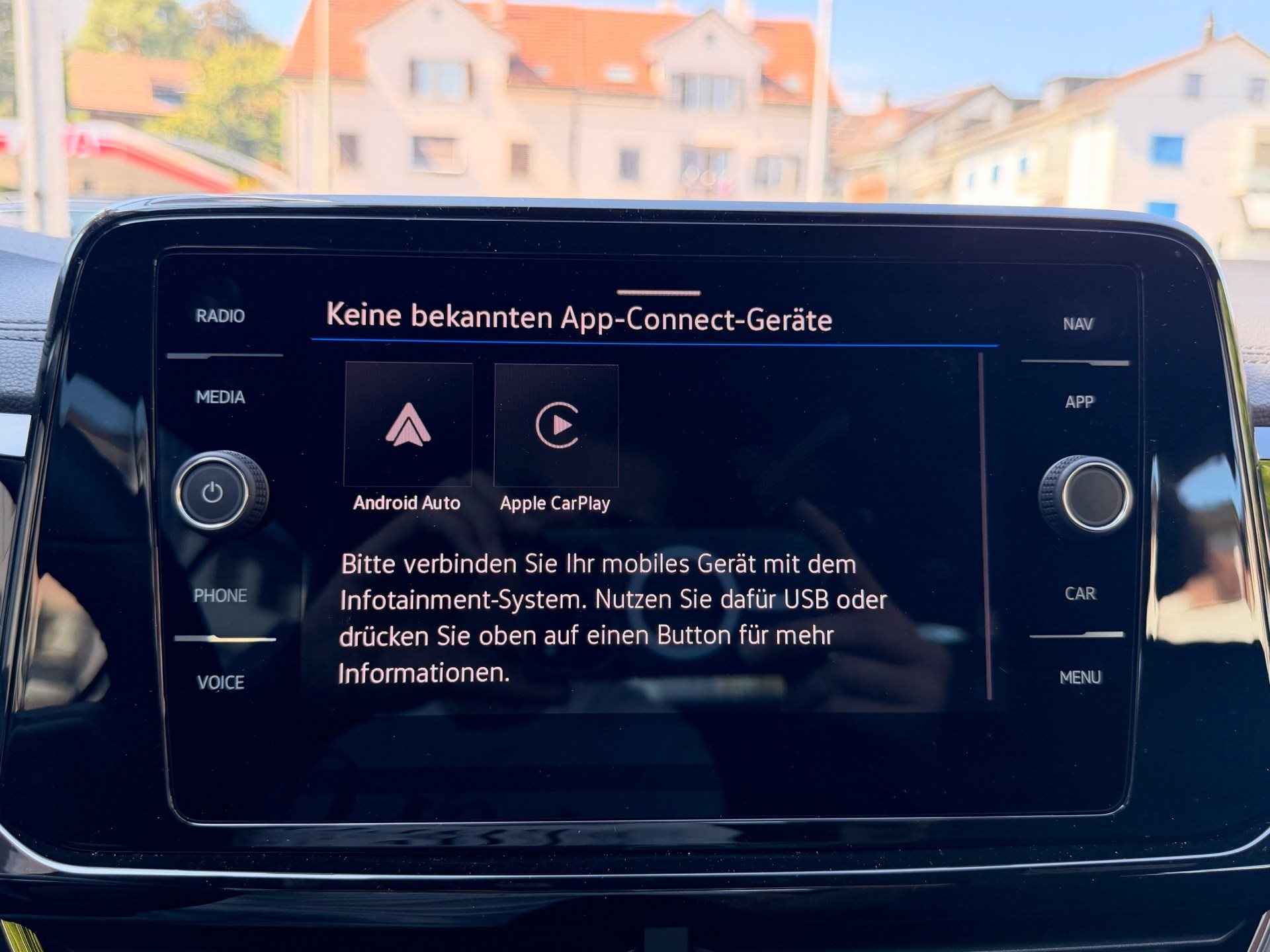 VW T-Roc CABRIOLET 1.5 TSI 150PS R-LINE *** KARMANN EDITION & 5 JAHRE VW WERKSGARANTIE ***-image-17