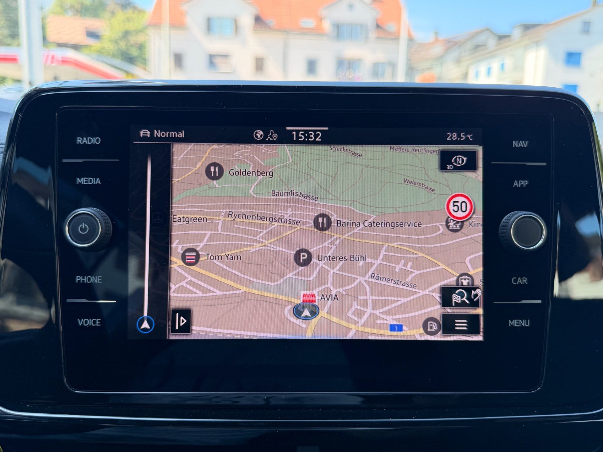 VW T-Roc CABRIOLET 1.5 TSI 150PS R-LINE *** KARMANN EDITION & 5 JAHRE VW WERKSGARANTIE ***-image-12
