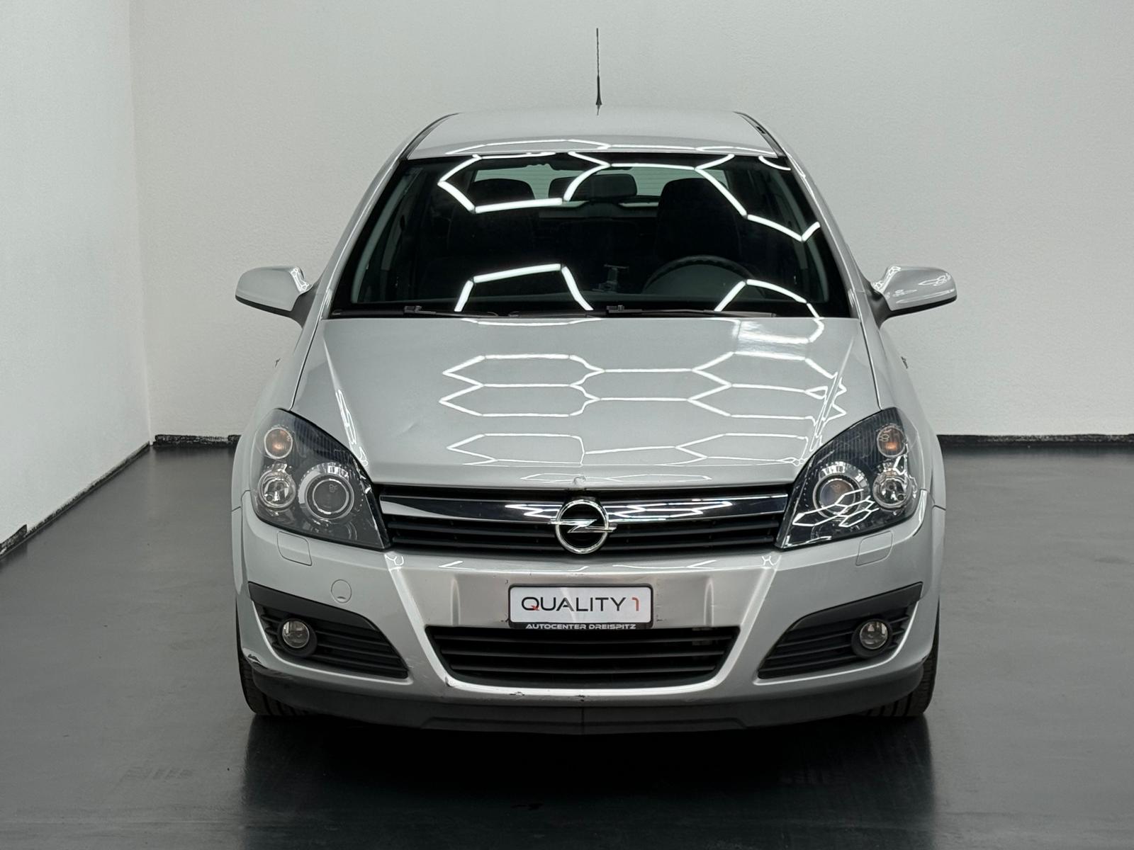 OPEL Astra Caravan 1.8i 16V Silverline-image-1