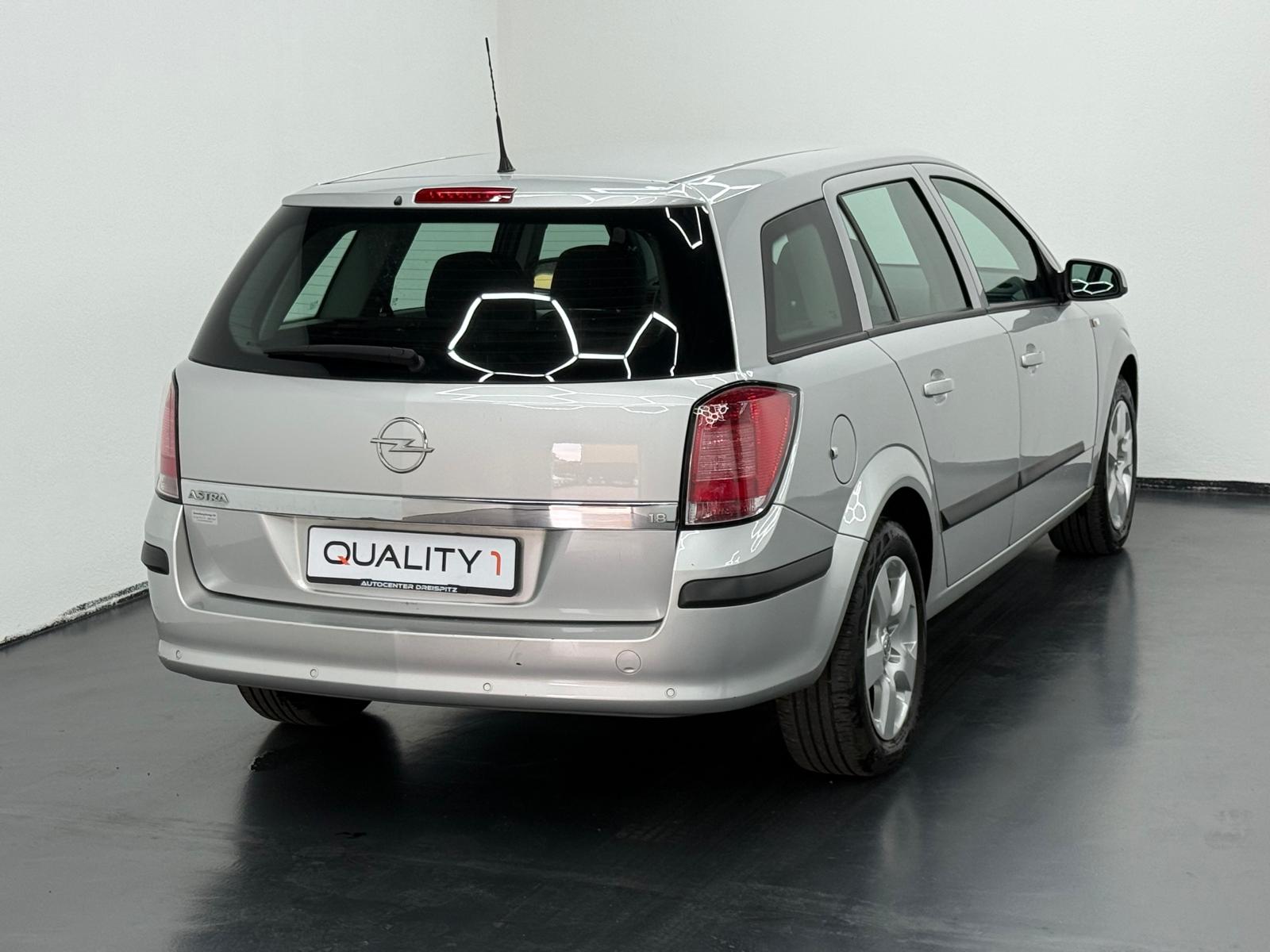 OPEL Astra Caravan 1.8i 16V Silverline-image-4