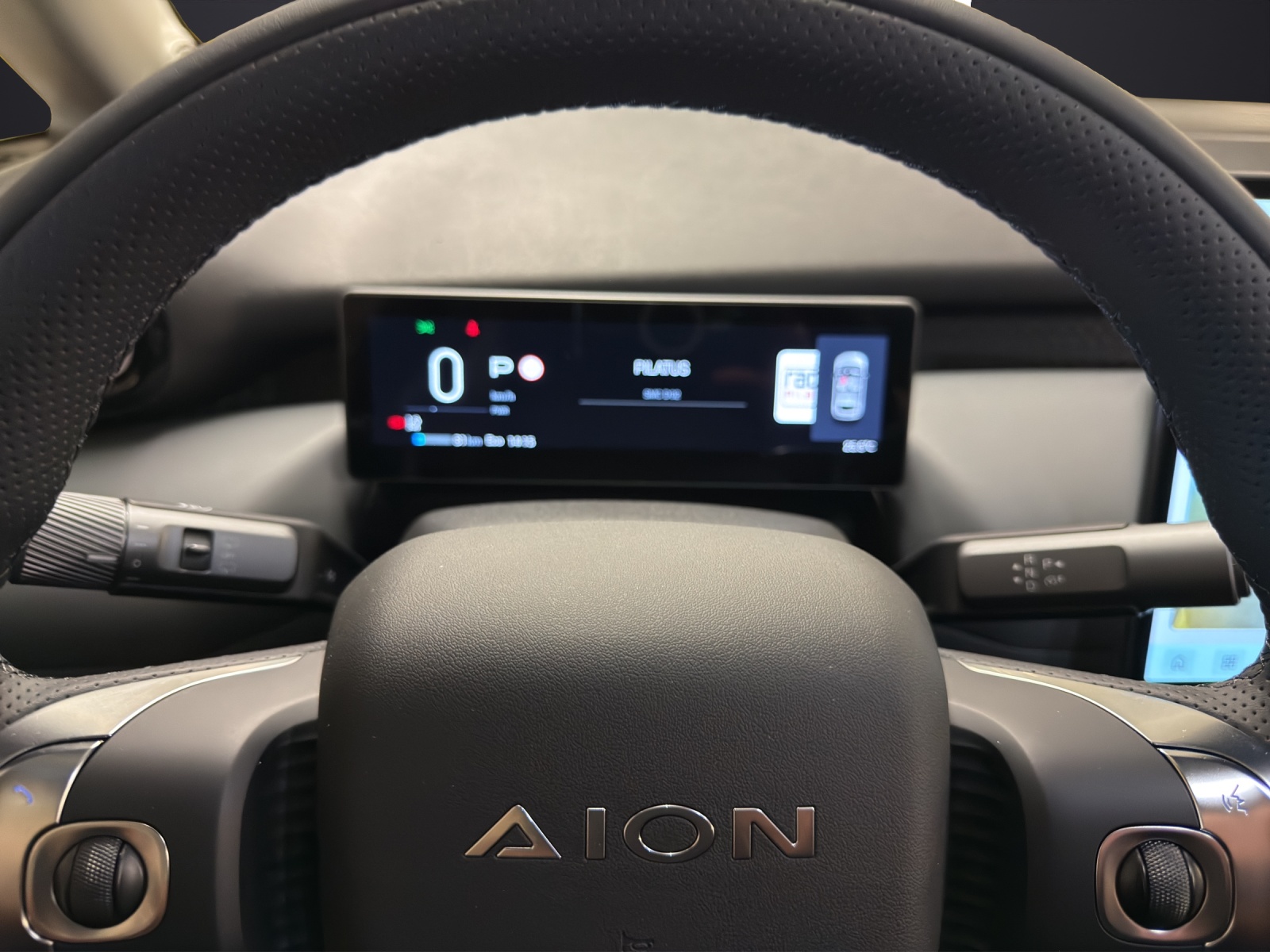 GAC AION UT-image-12