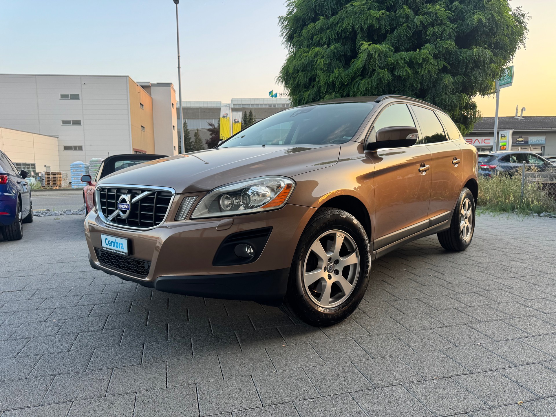 VOLVO XC60 2.4D AWD Summum Geartronic-image-0