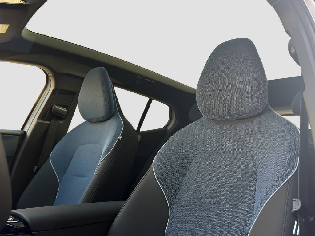 VOLVO EX 30 P8 Ultra AWD-image-11