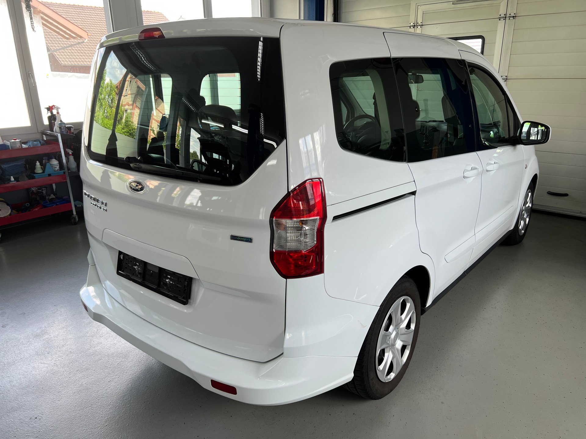 FORD Tourneo Courier 1.0 SCTi Trend-image-3