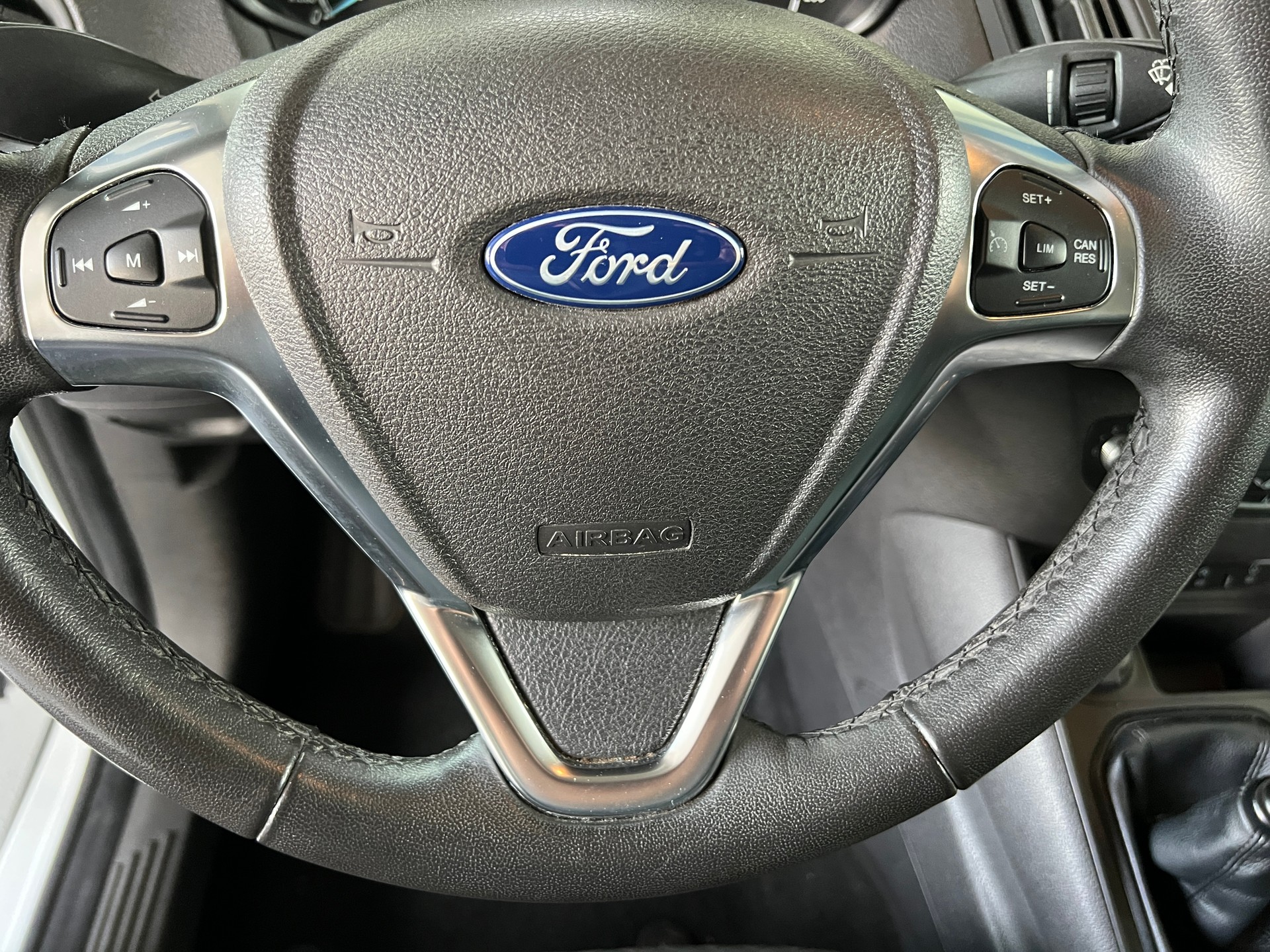 FORD Tourneo Courier 1.0 SCTi Trend-image-11