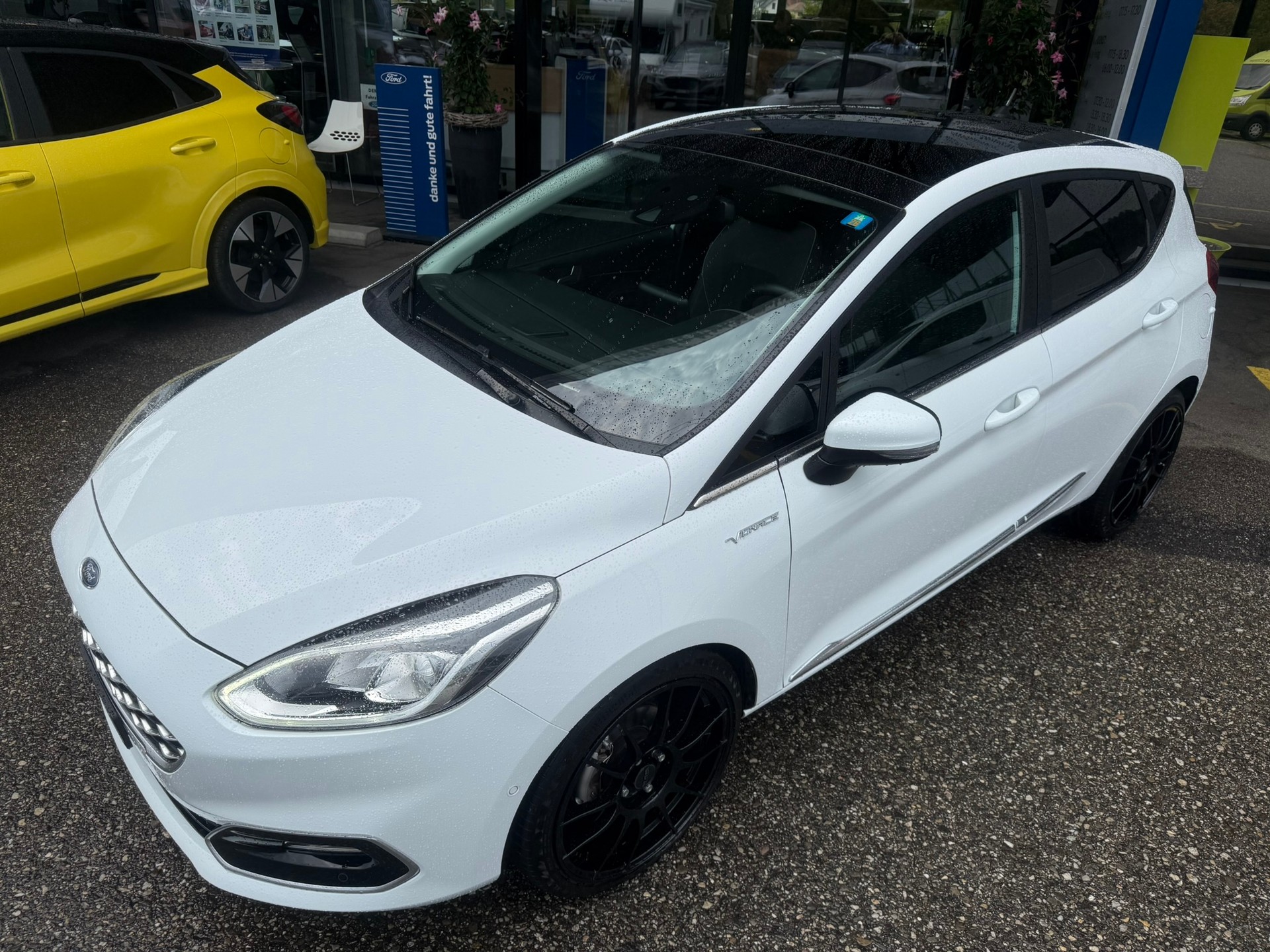 FORD Fiesta 1.0 SCTi Vignale Automat-image-2